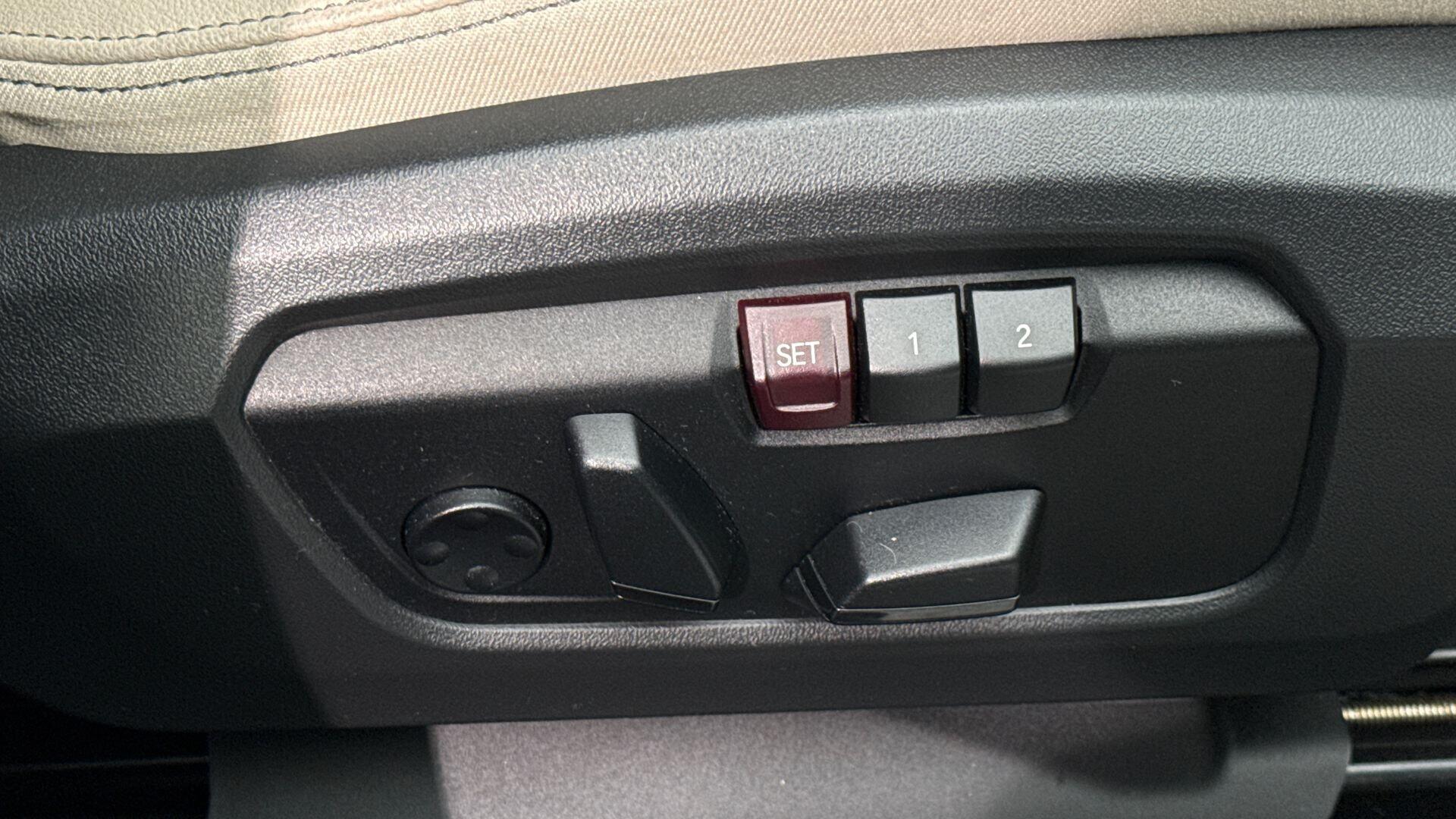 BMW iX1 view 29