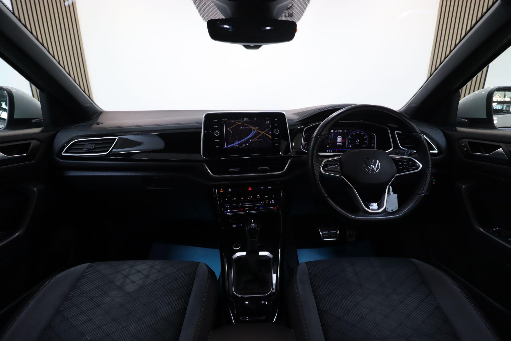 Volkswagen T-Roc view 43