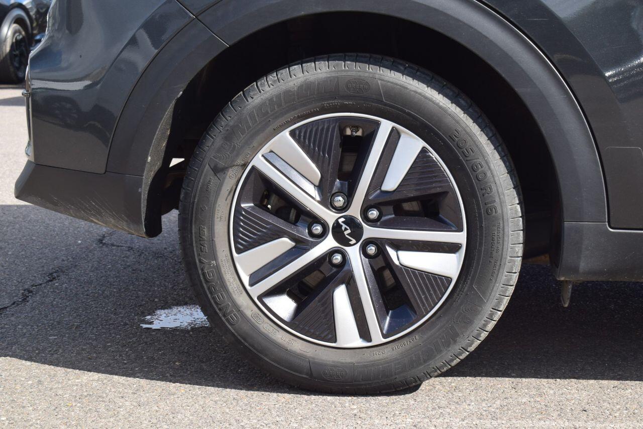 Kia Niro view 12