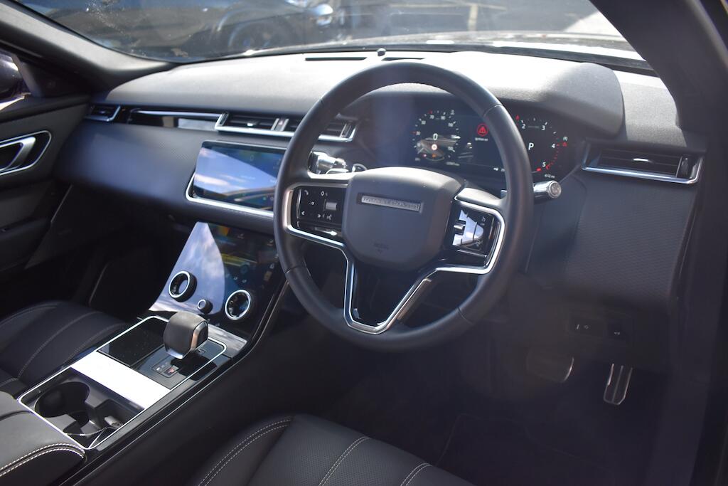 Land Rover Range Rover Velar view 10