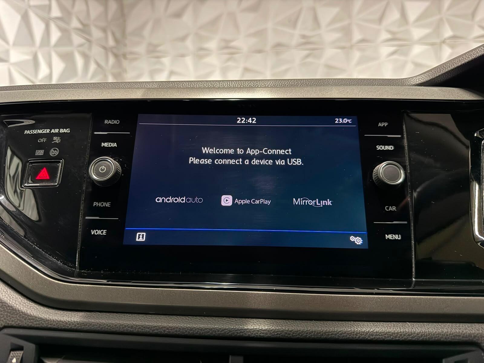 Volkswagen Polo view 22