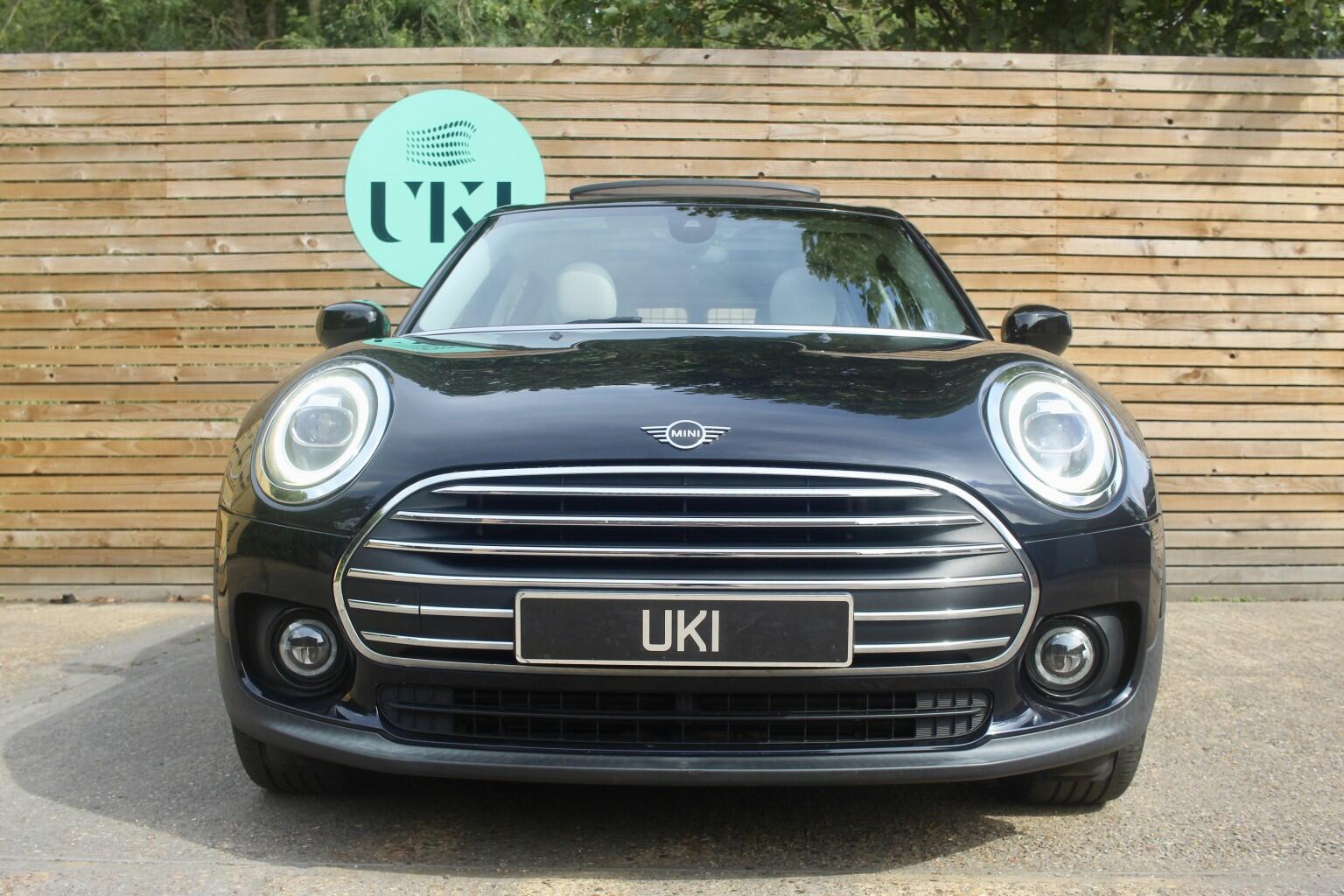 Mini Clubman view 27