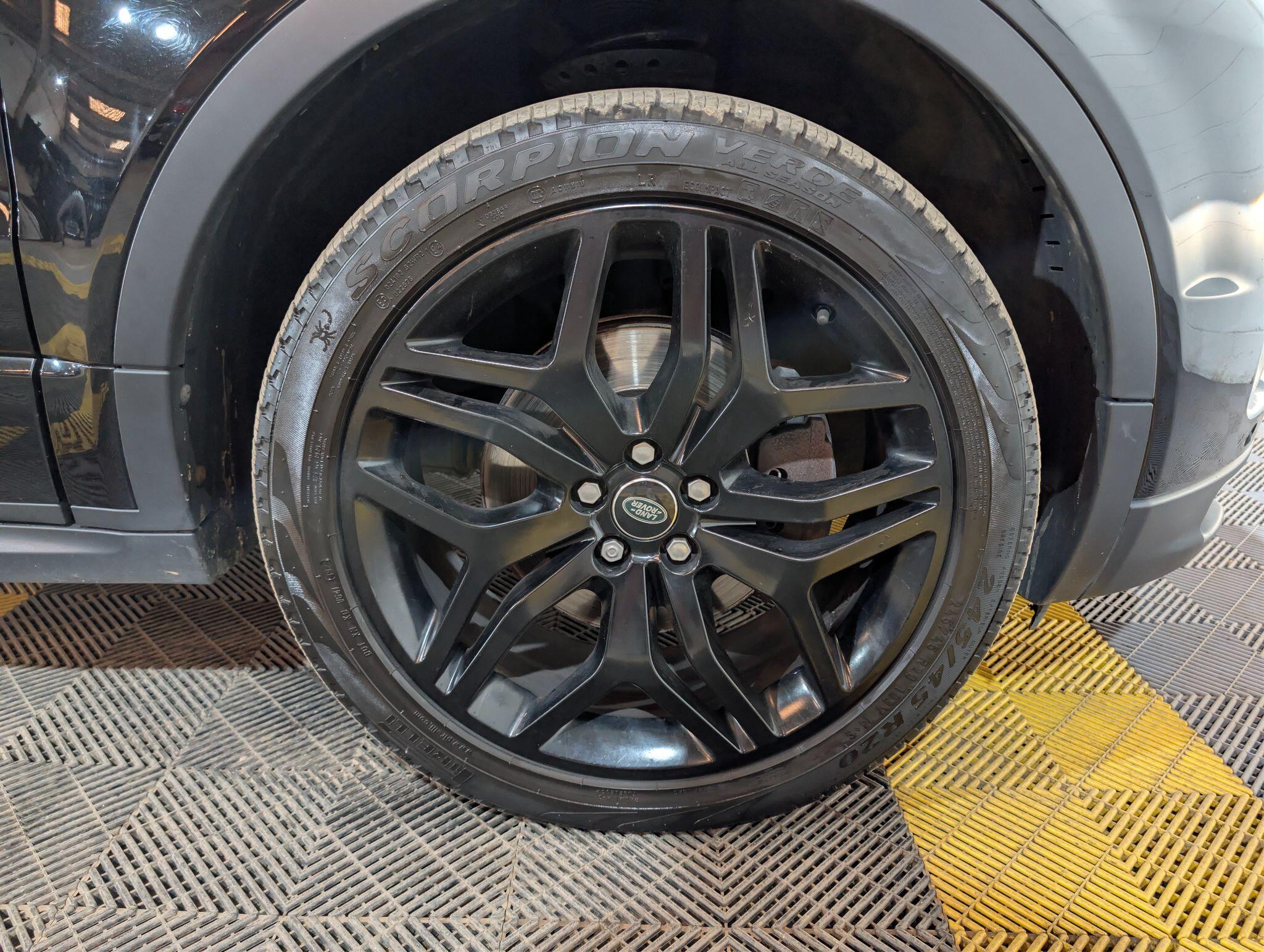 Land Rover Range Rover Evoque view 49