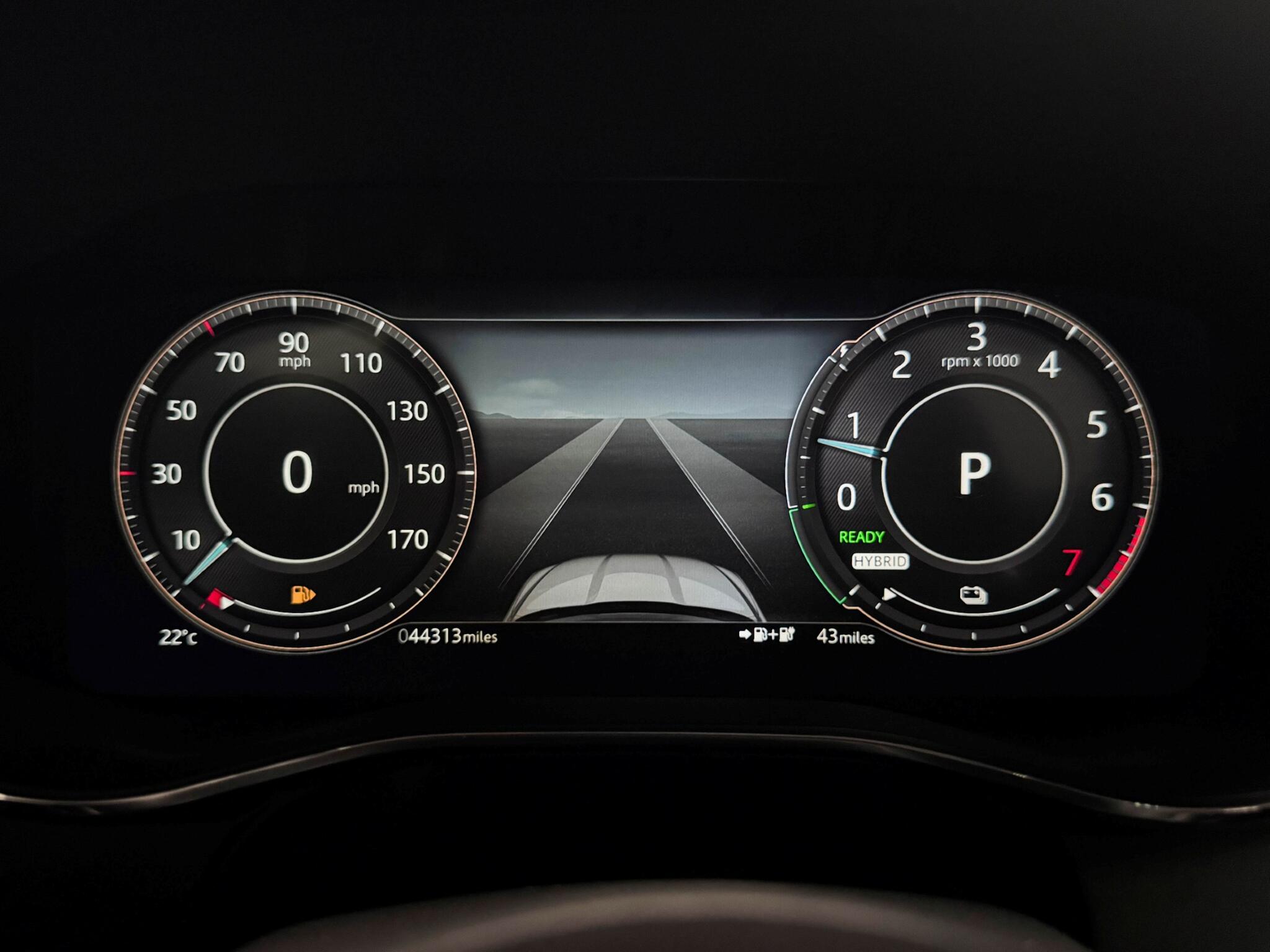 Jaguar F-Pace view 35