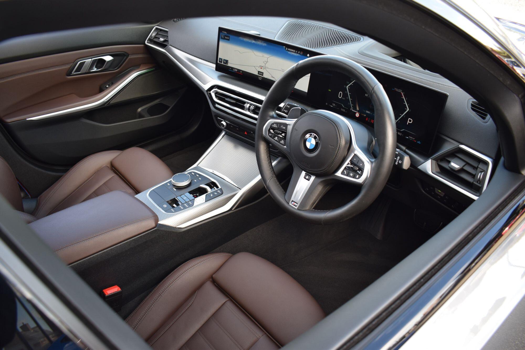 BMW 3 Series view 3