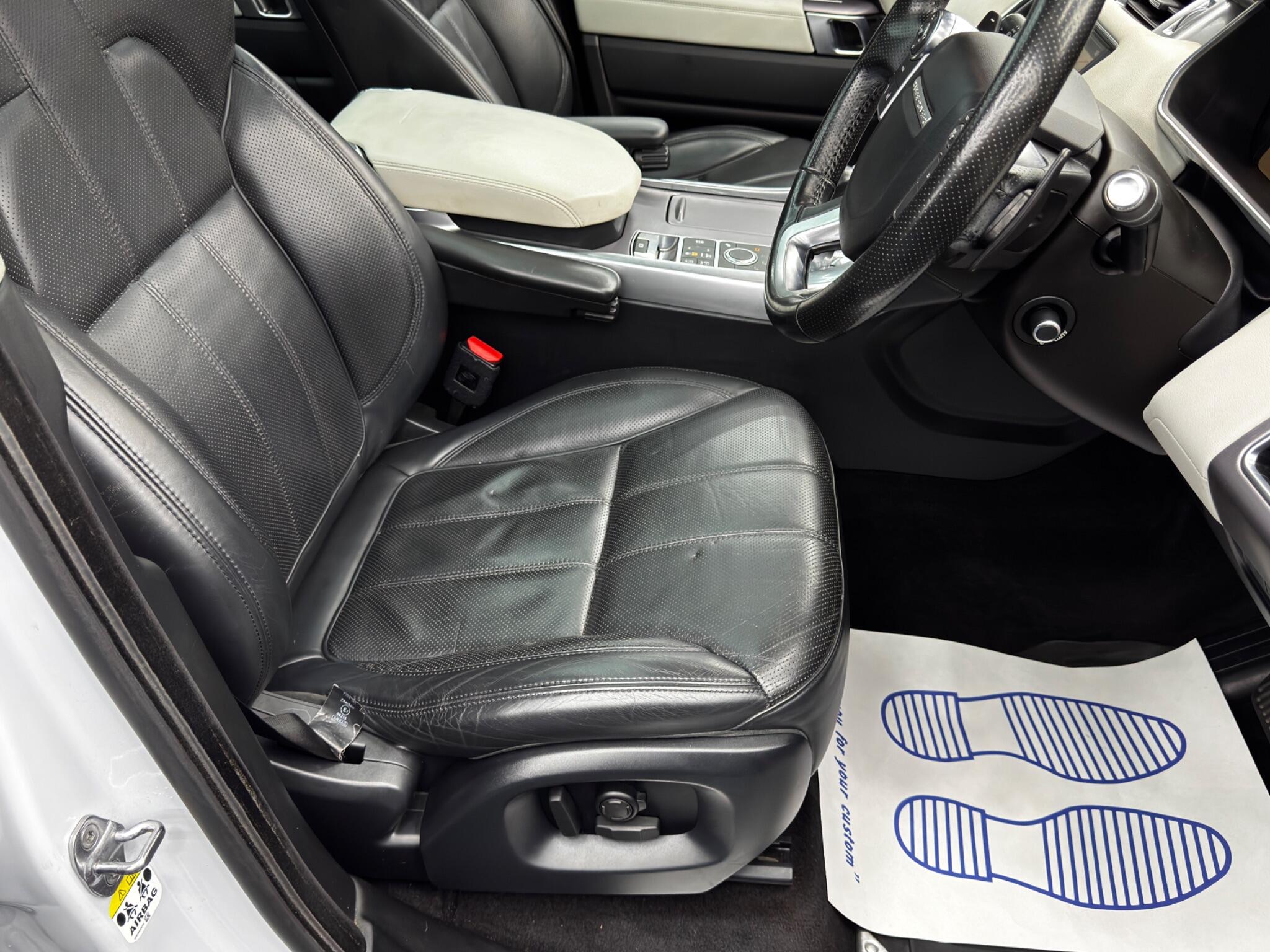 Land Rover Range Rover Sport view 13
