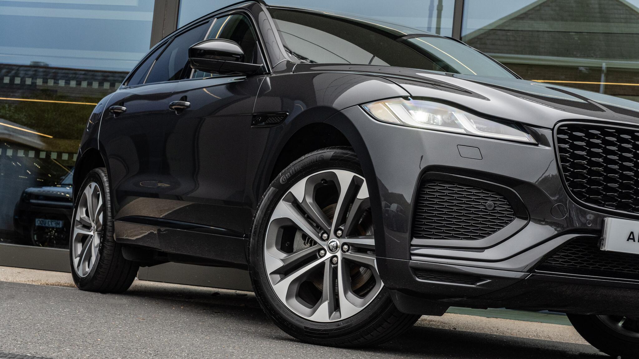 Jaguar F-Pace view 31