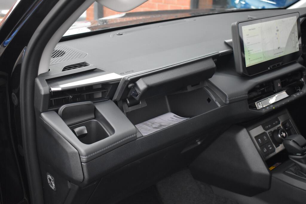 Toyota Hilux view 40
