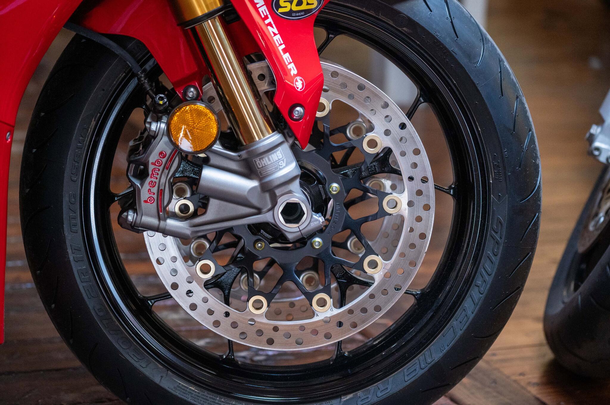 Honda CBR1000RR-R Fireblade SP view 14