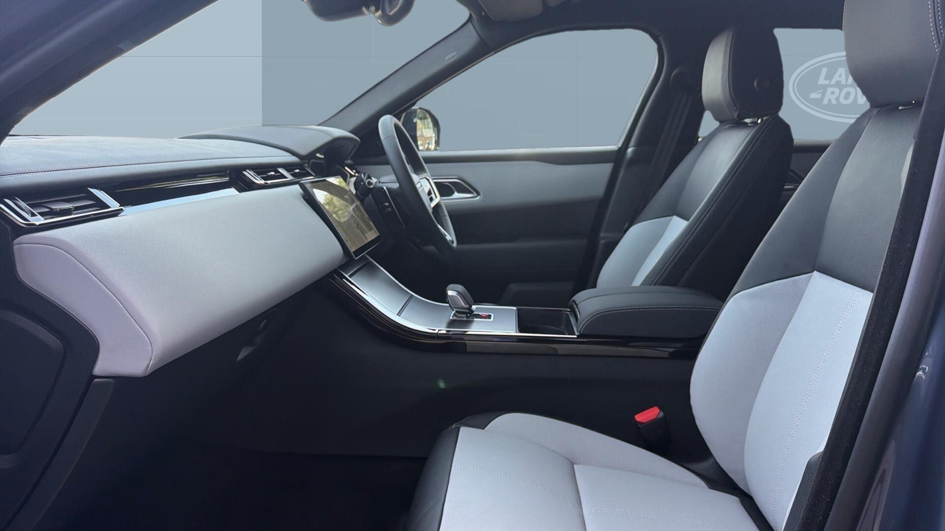 Land Rover Range Rover Velar view 30
