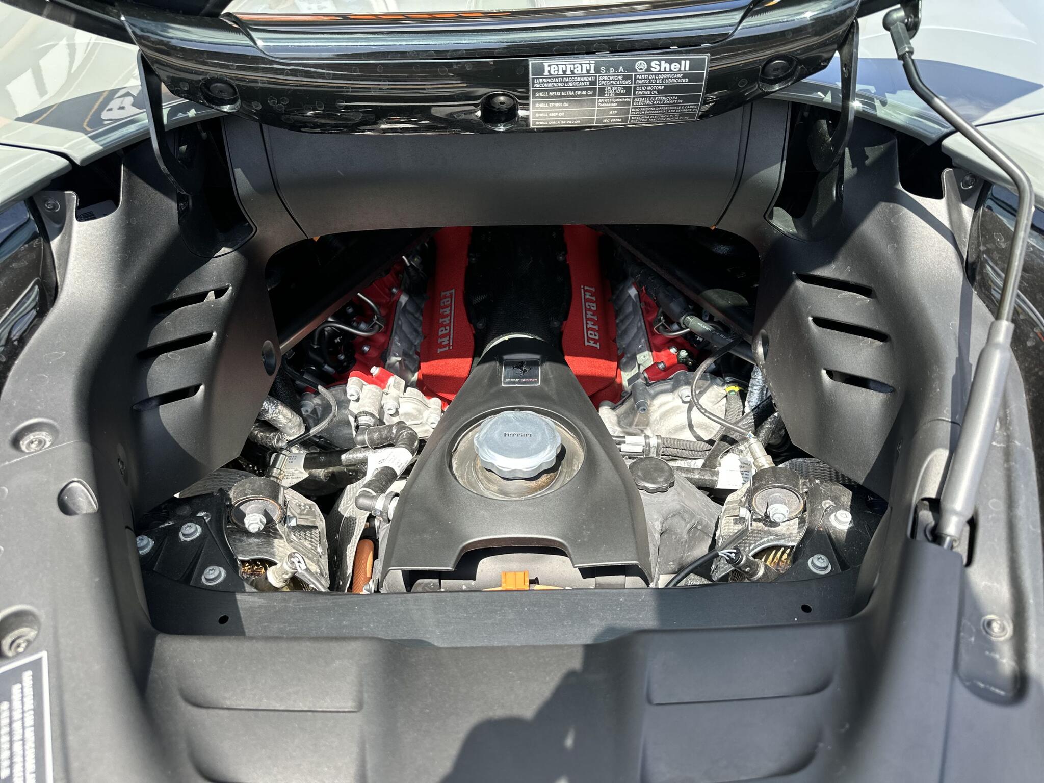 Ferrari SF90 Spider view 26