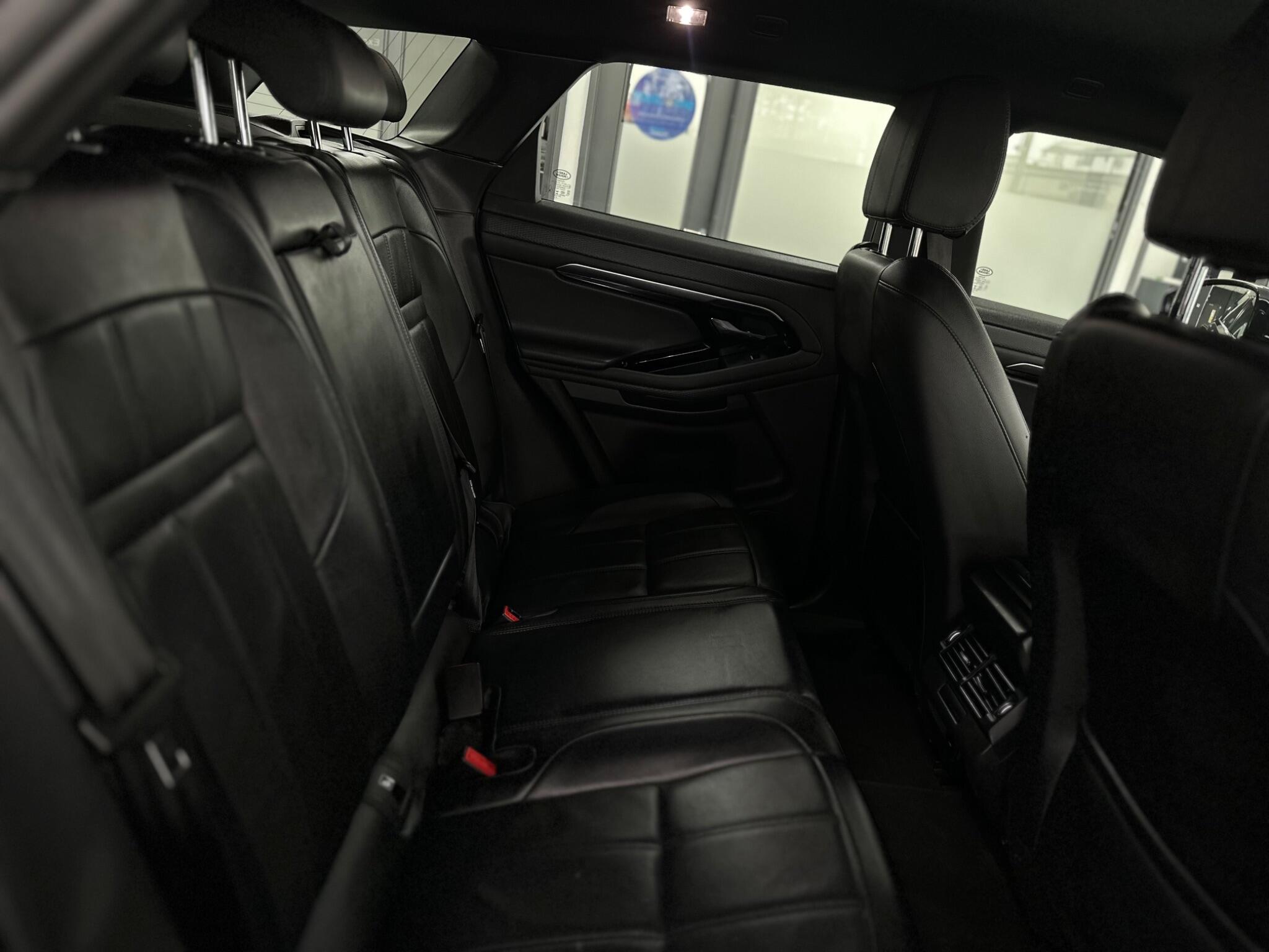 Land Rover Range Rover Evoque view 34