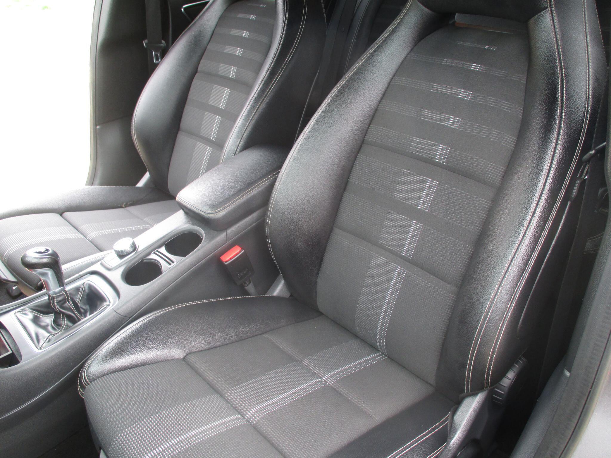 Mercedes-Benz A-Class view 35