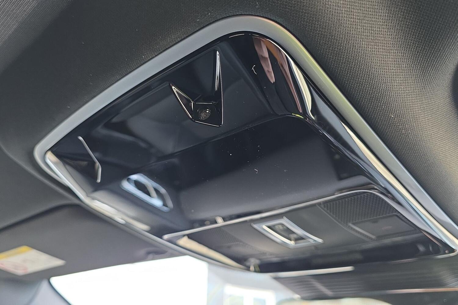 Land Rover Range Rover Velar view 50