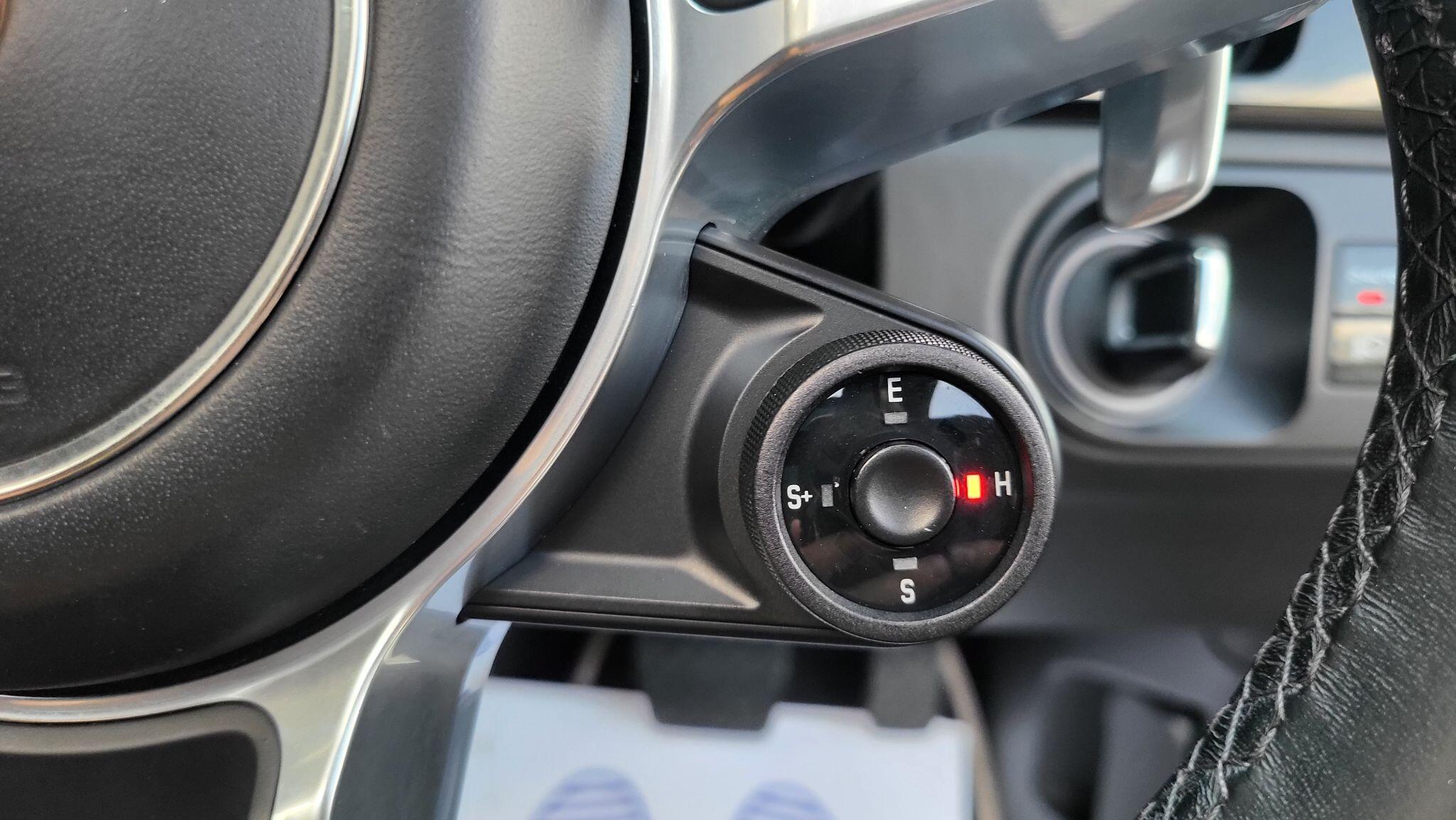Porsche Cayenne view 27