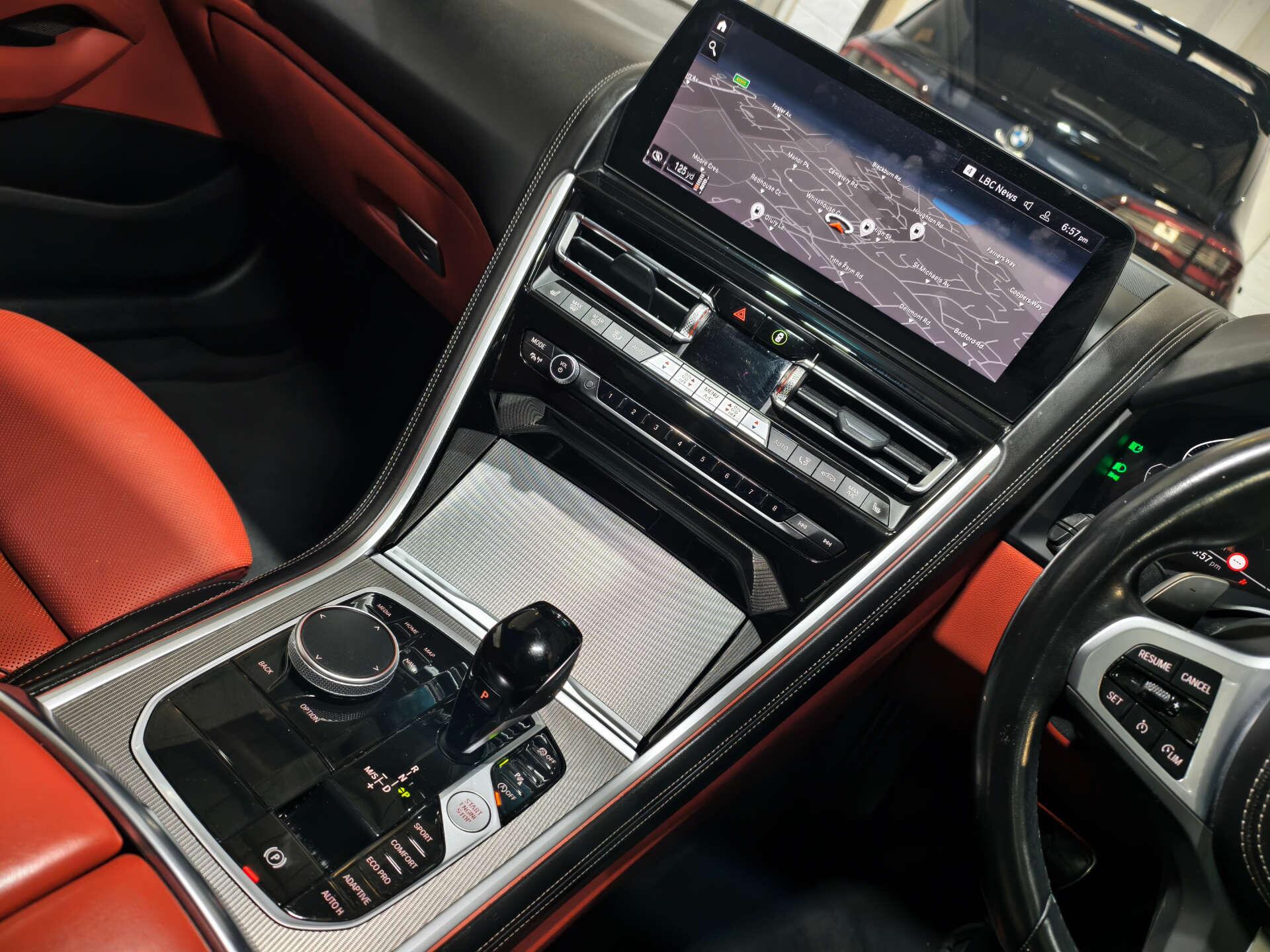 BMW 8 Series view 40