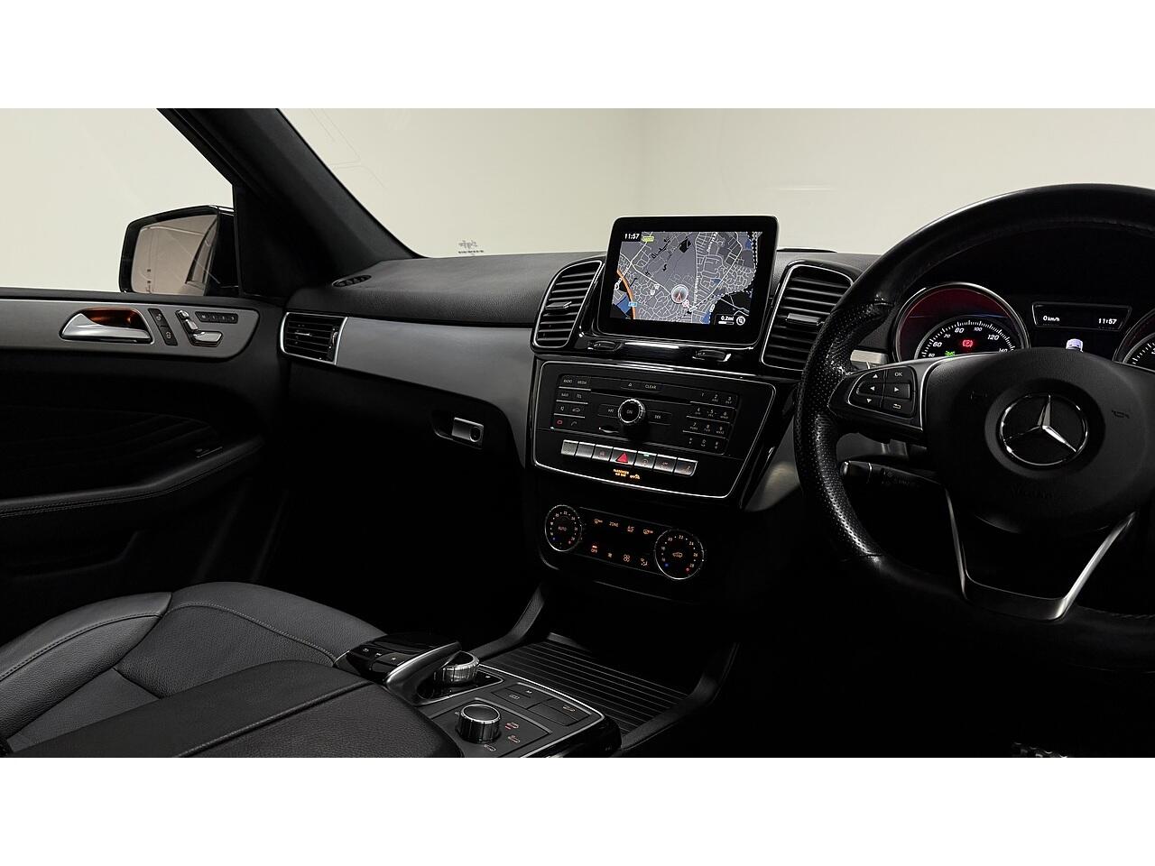 Mercedes-Benz Gle view 18