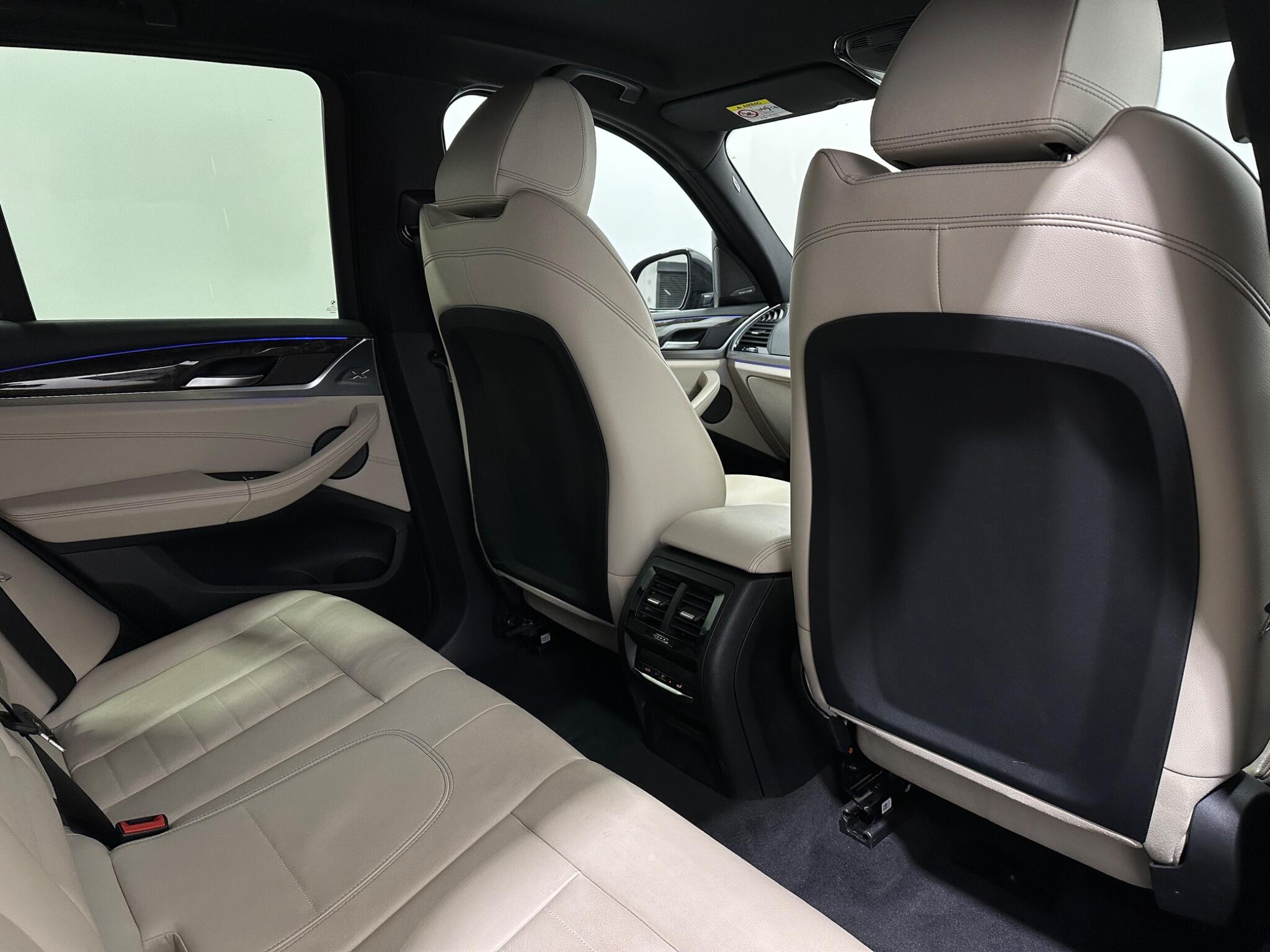BMW X3 view 43