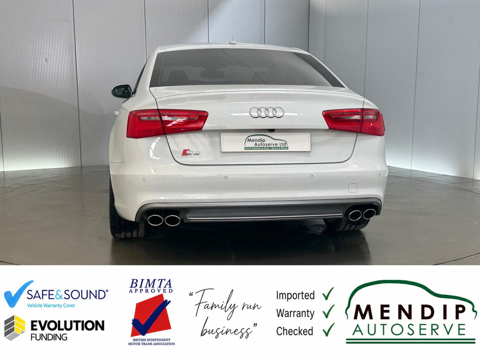 Audi S6 Saloon view 15