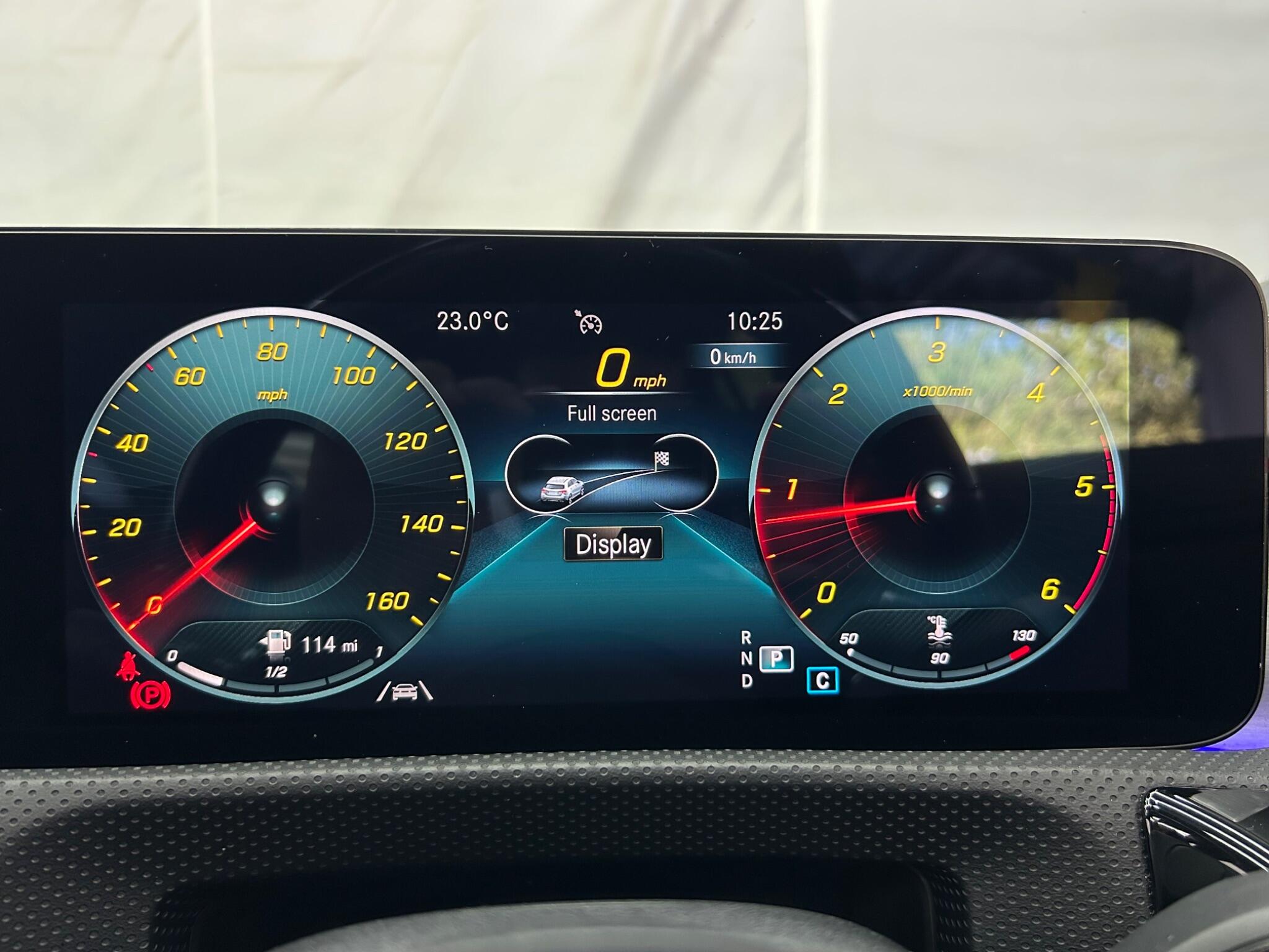 Mercedes-Benz Cla view 41