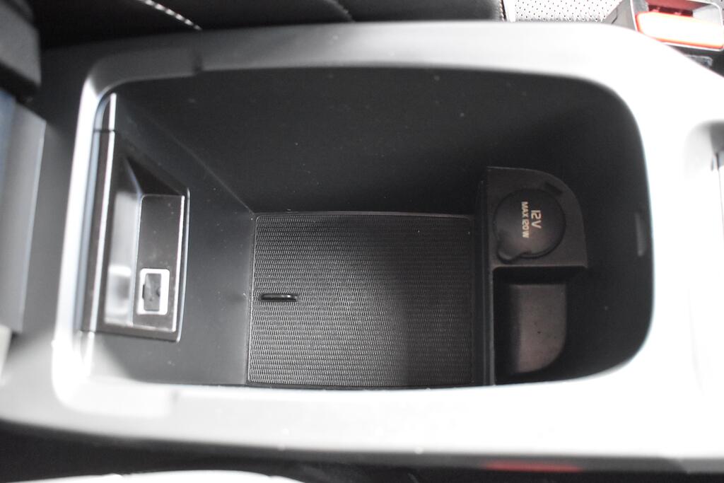 Volvo V40 view 71