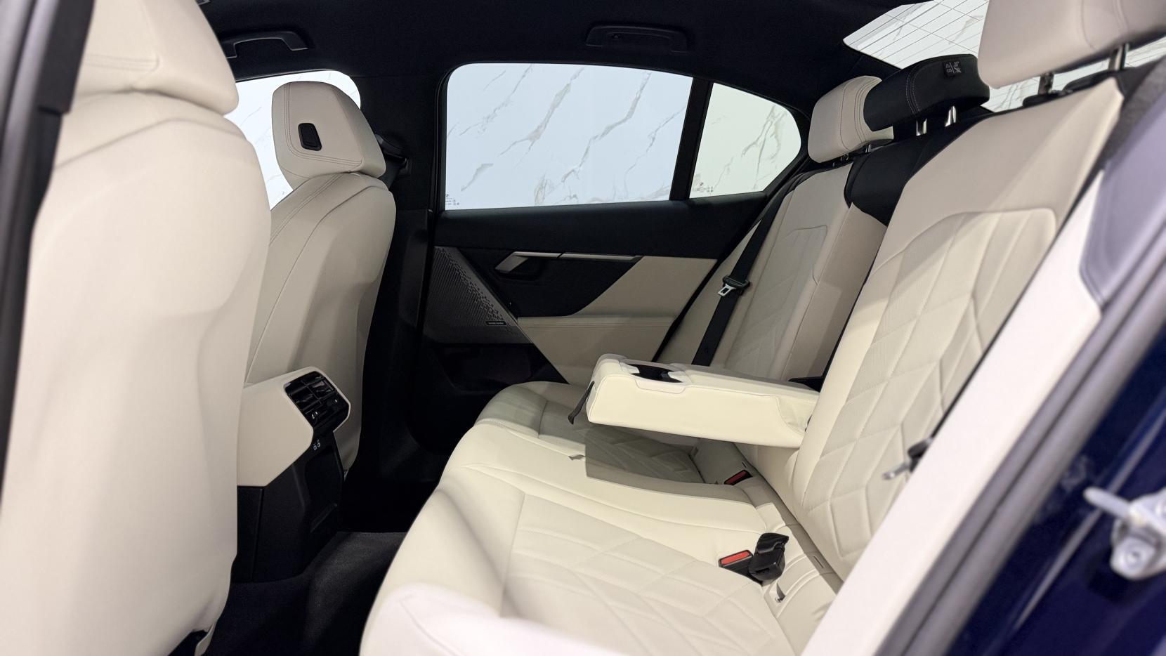 BMW I5 view 9