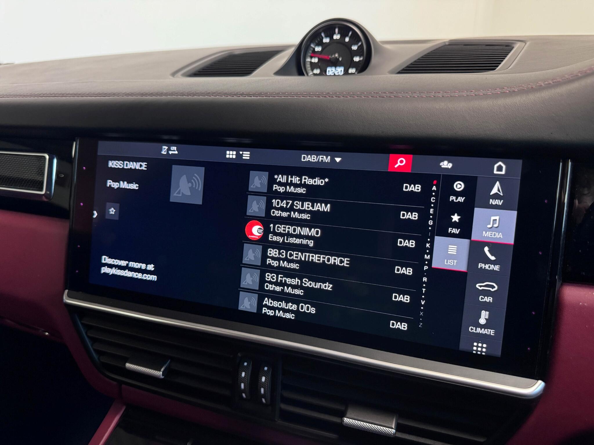Porsche Cayenne view 46