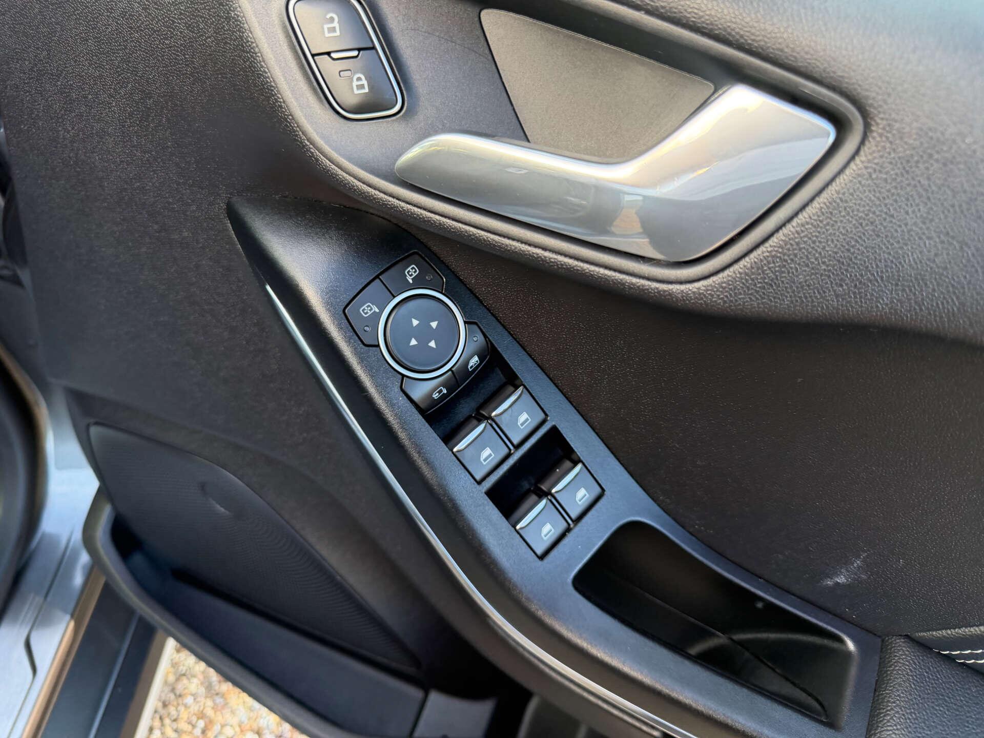Ford Fiesta view 10