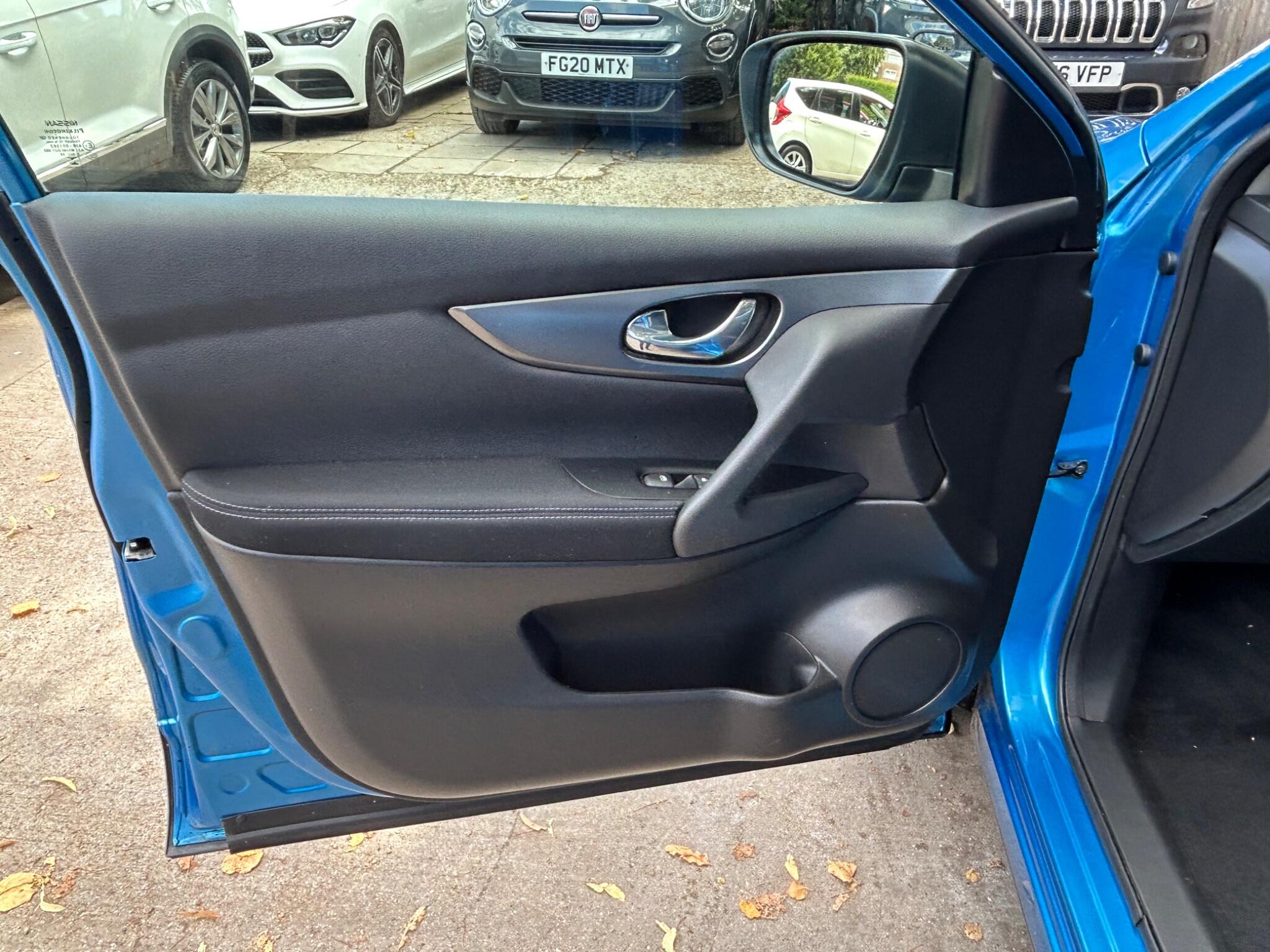 Nissan Qashqai view 32