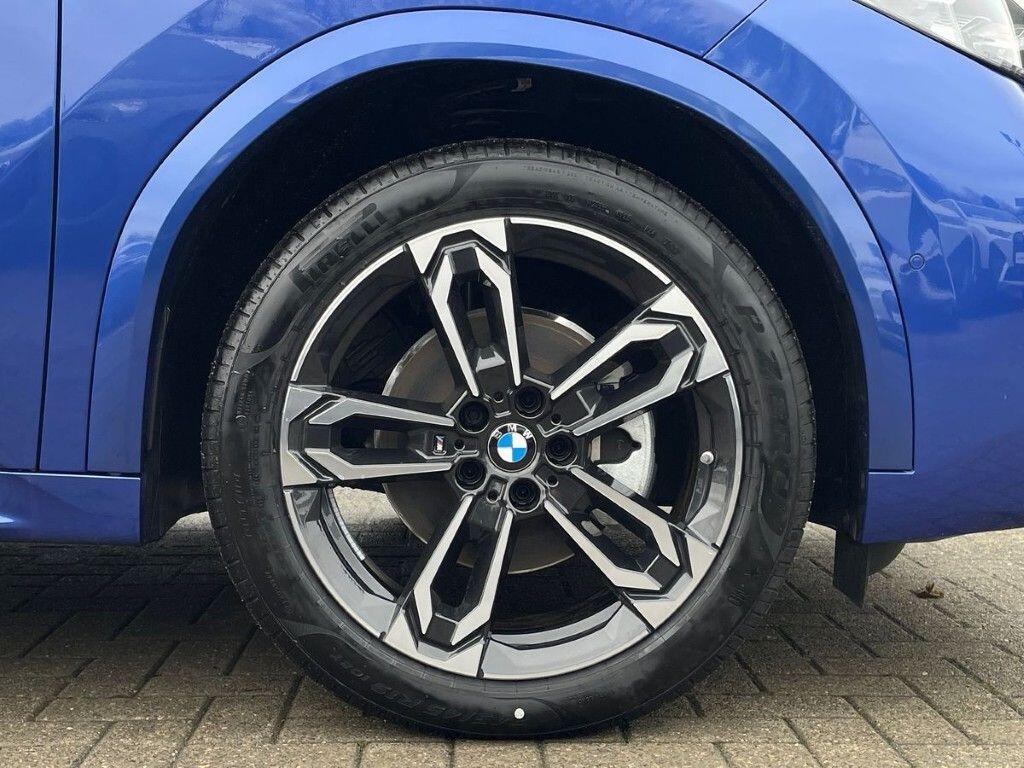 BMW iX2 view 70