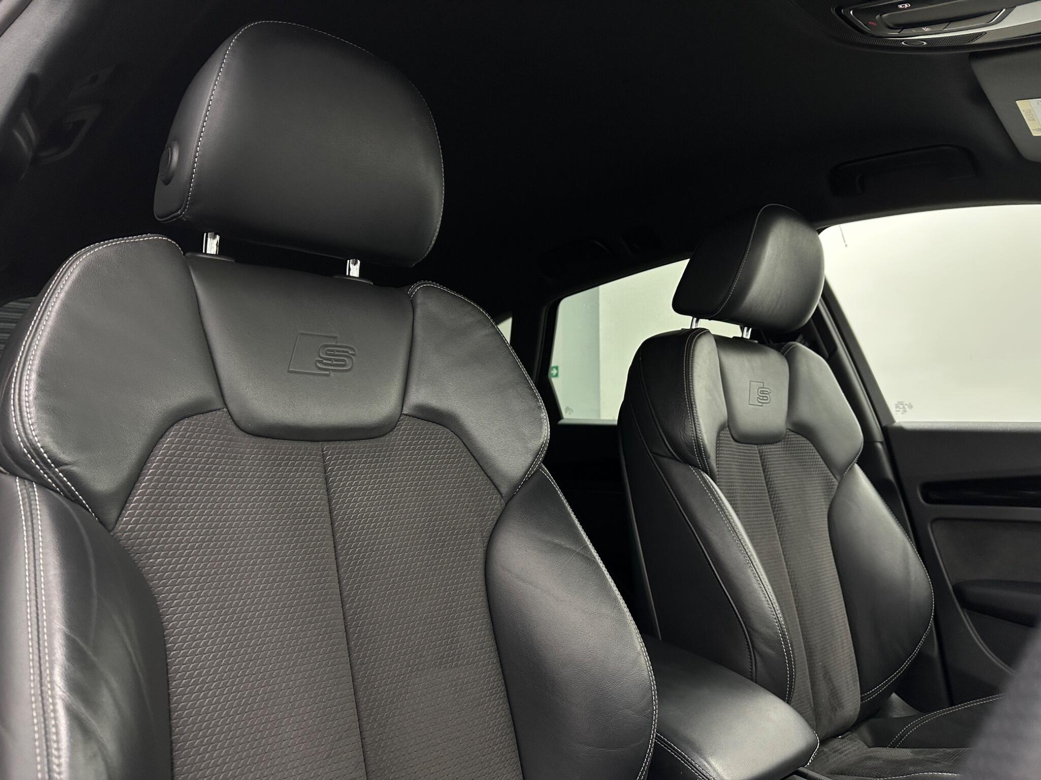 Audi Q5 view 32