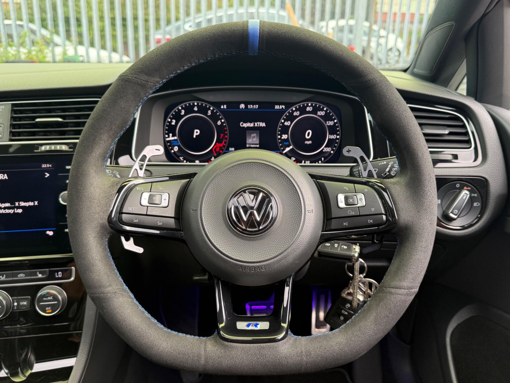 Volkswagen Golf view 24