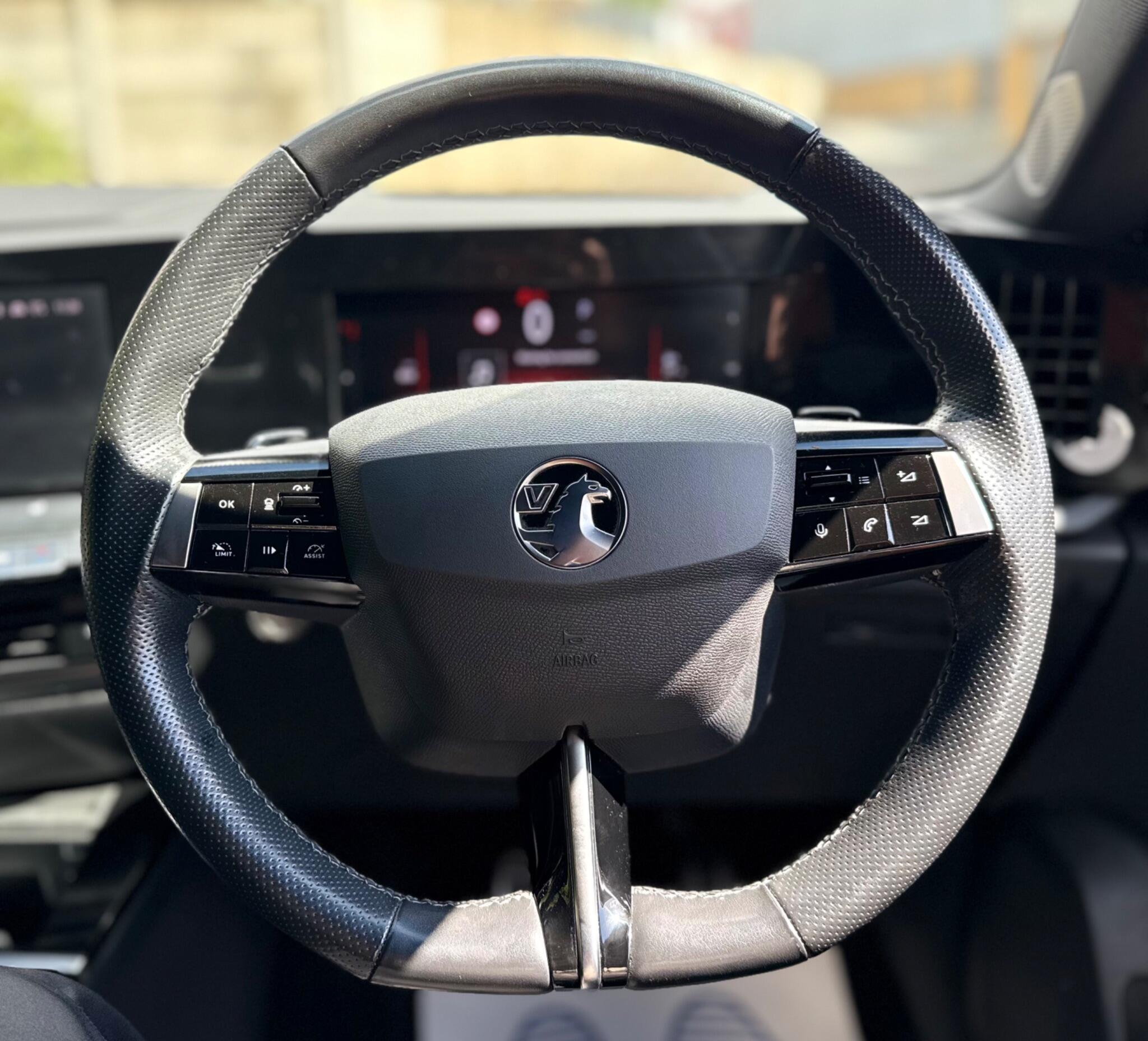 Vauxhall Astra view 24