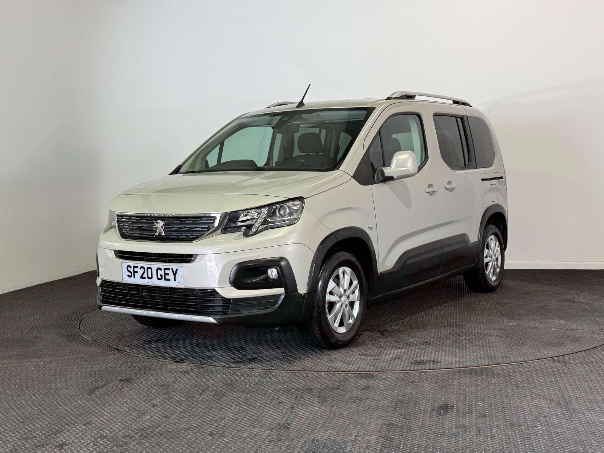 Peugeot Rifter view 3
