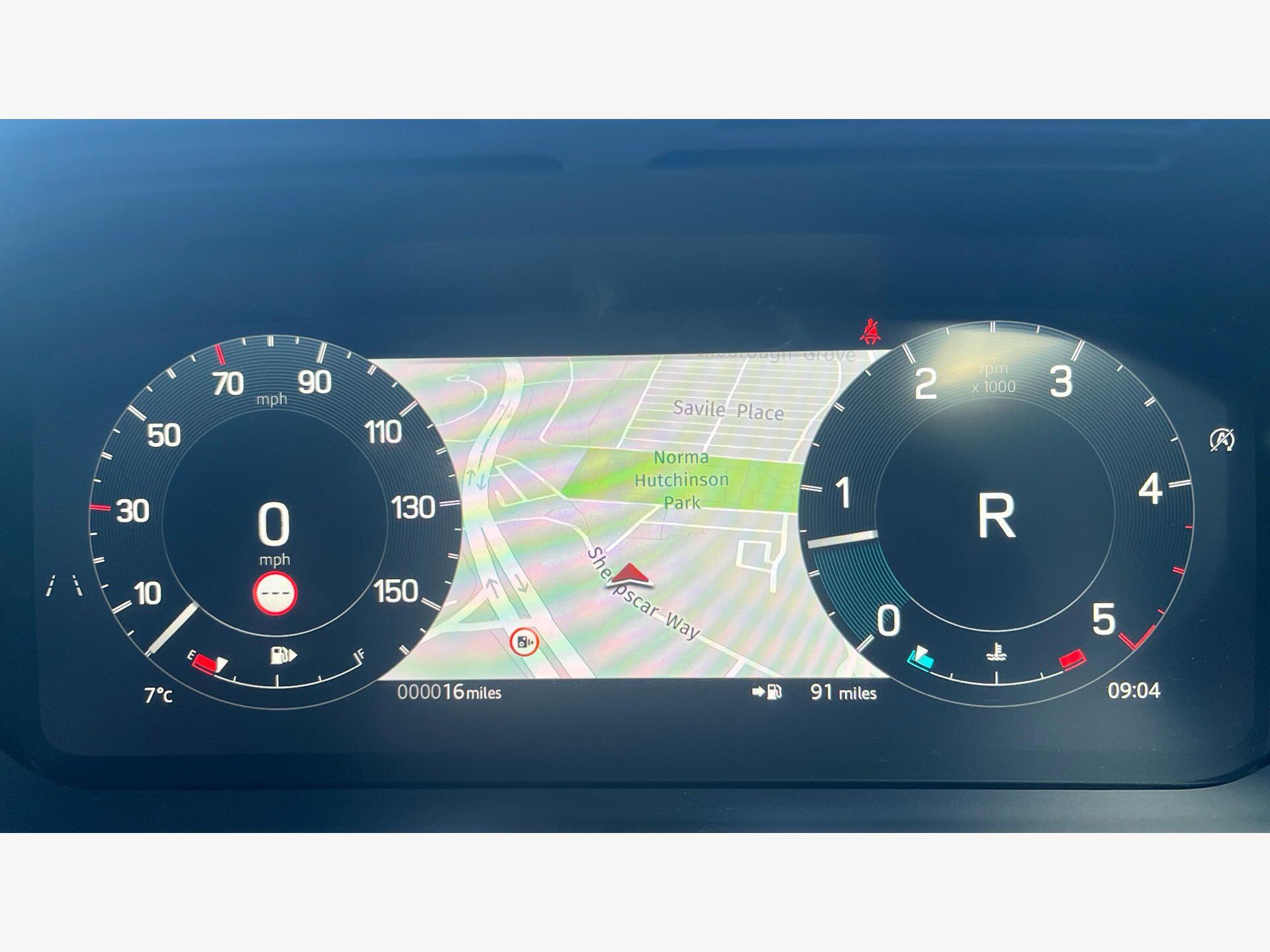 Land Rover Discovery view 19