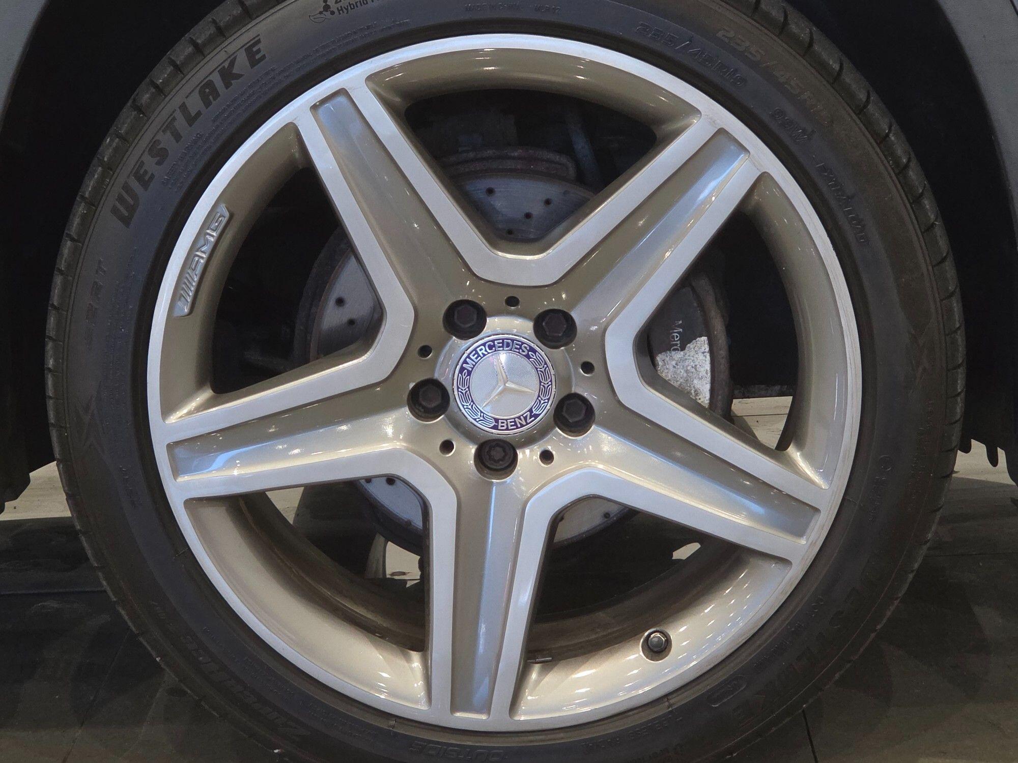 Mercedes-Benz GLA view 7
