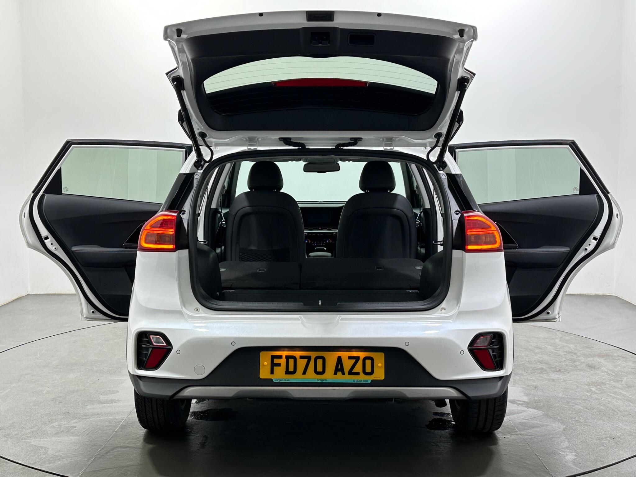 Kia Niro view 43