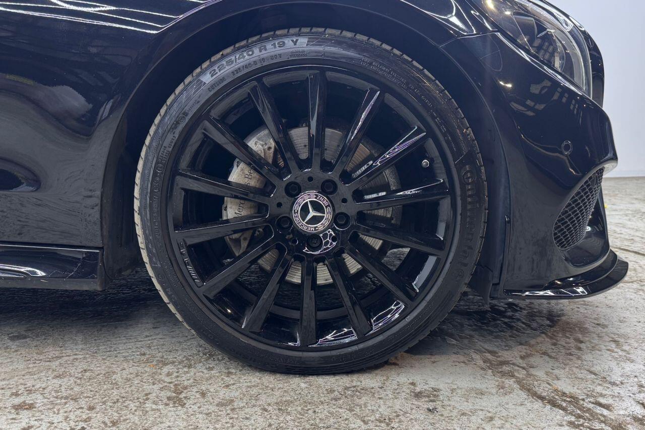 Mercedes-Benz C-Class view 12