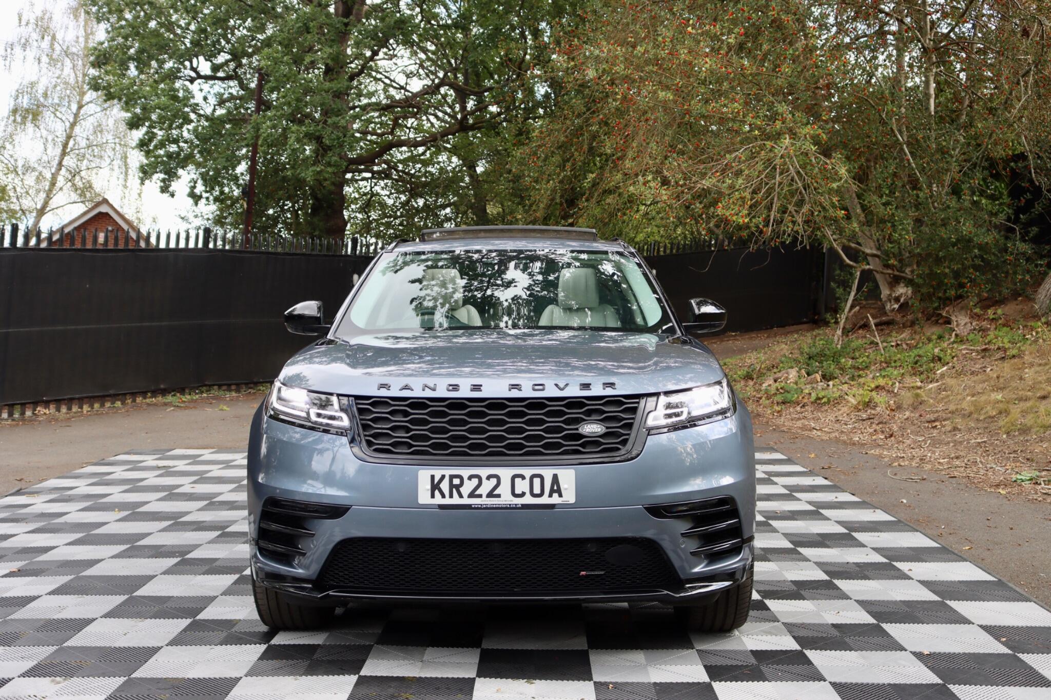 Land Rover Range Rover Velar view 36