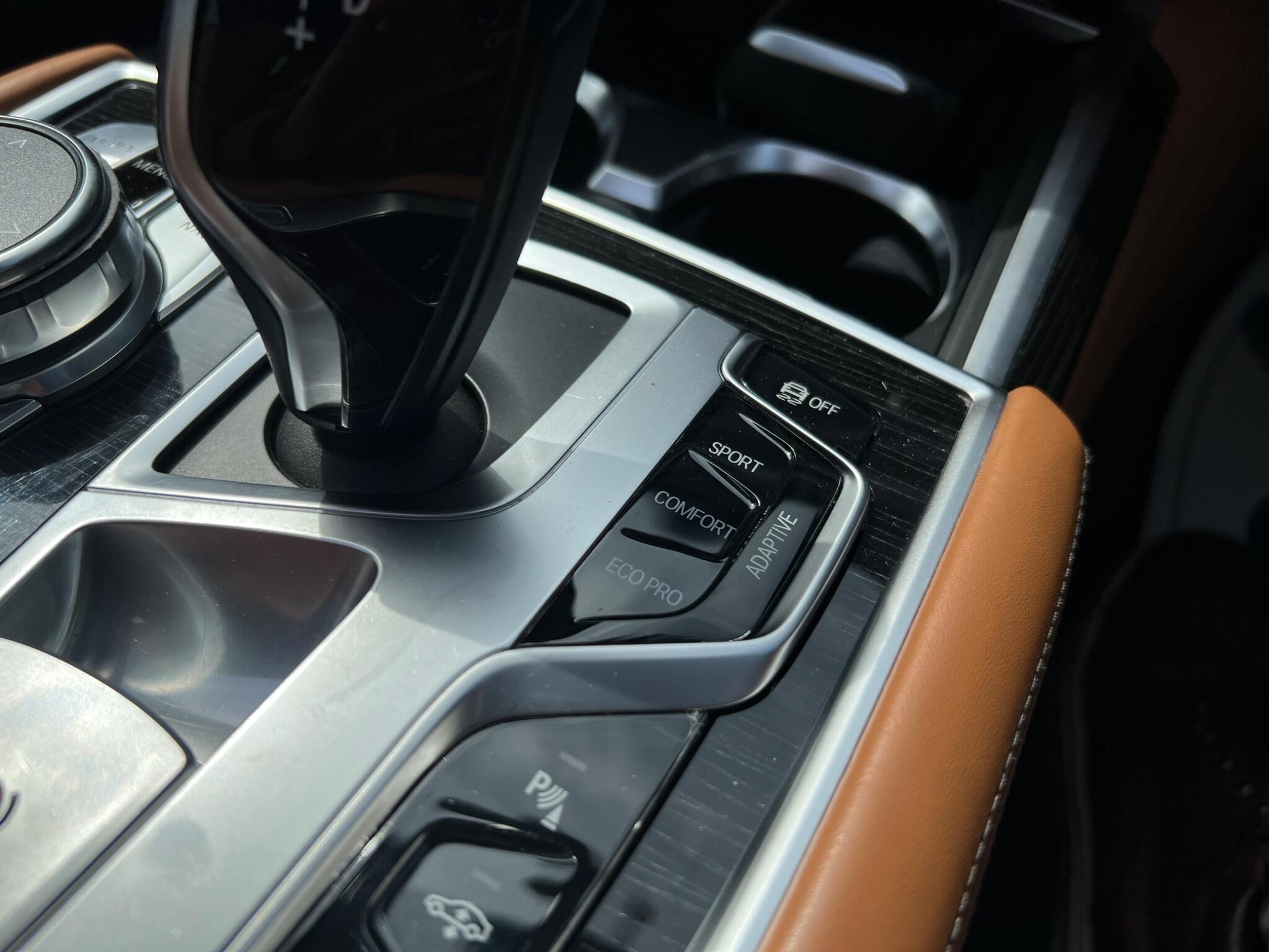 BMW 7 Series view 62