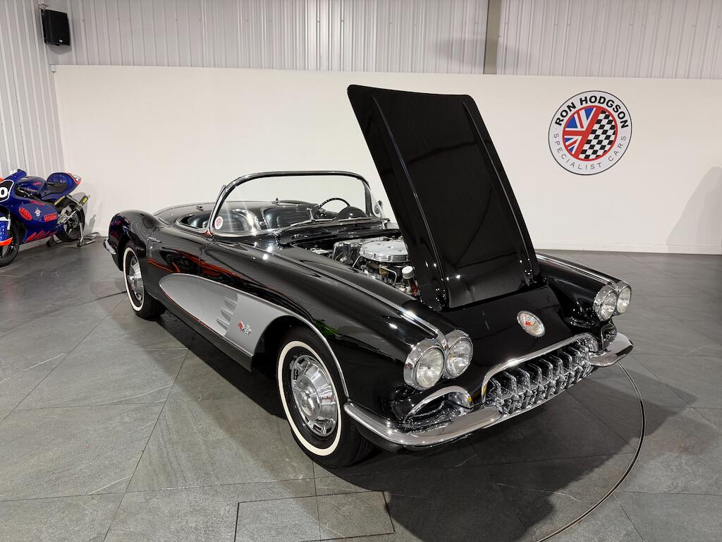 Chevrolet Corvette view 57