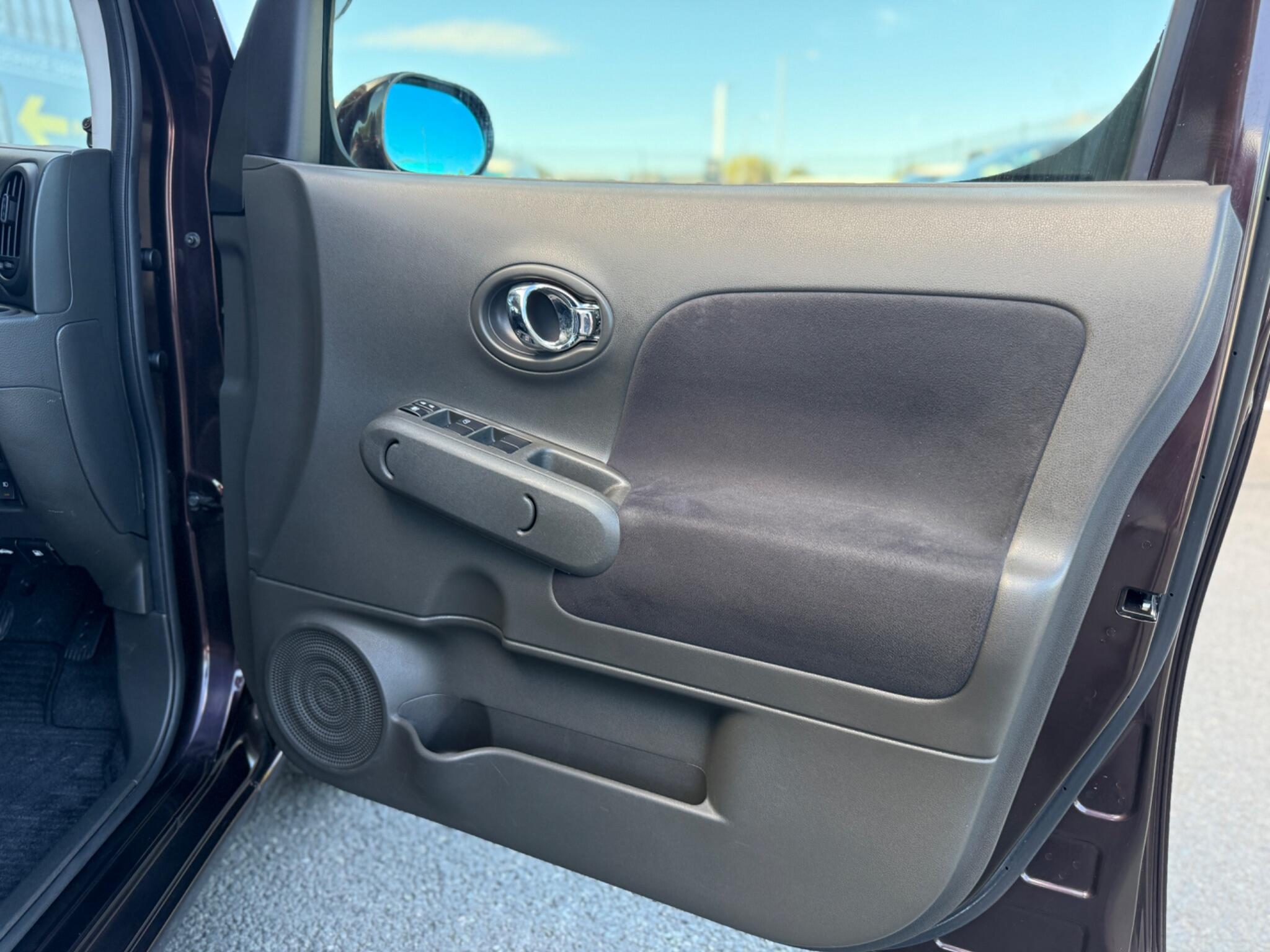 Nissan Cube view 26