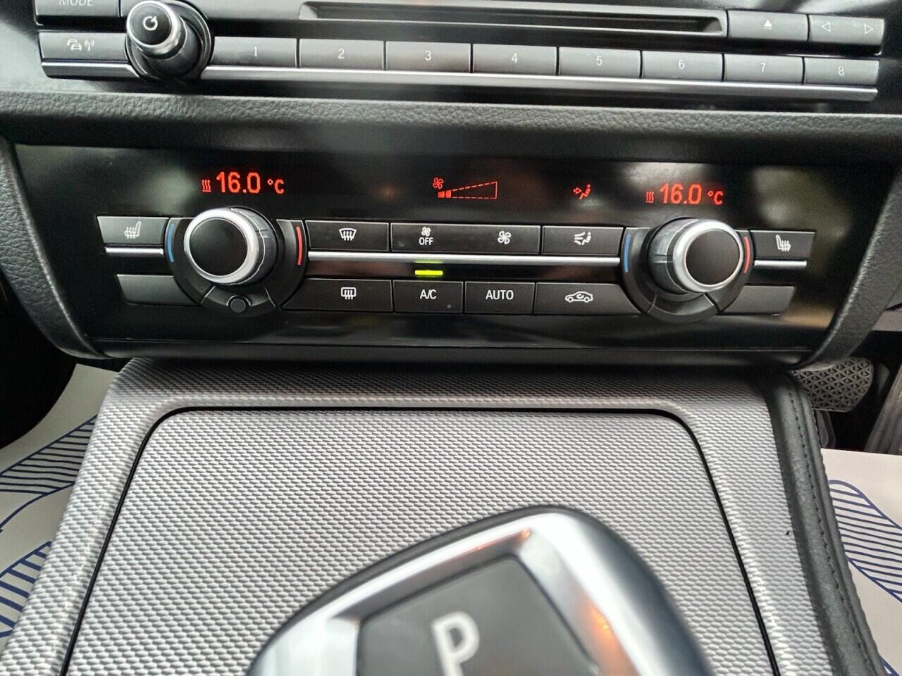 BMW 5 Series view 29