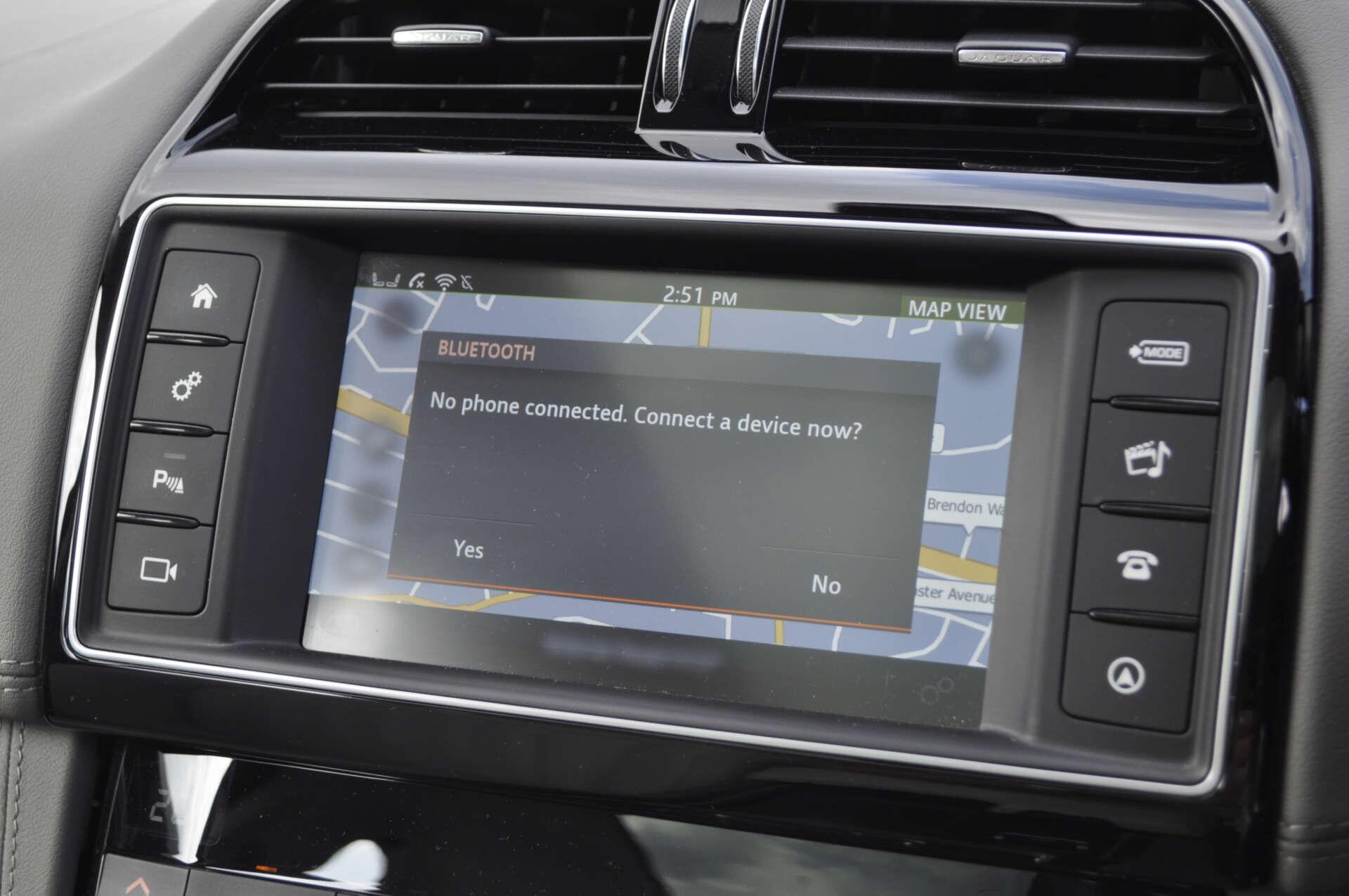 Jaguar F-Pace view 20