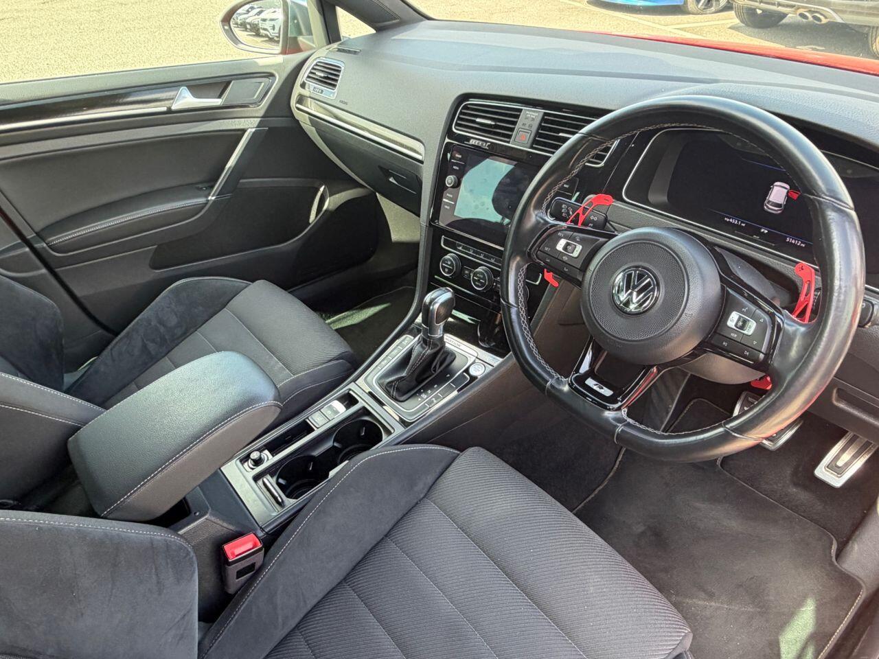 Volkswagen Golf view 11