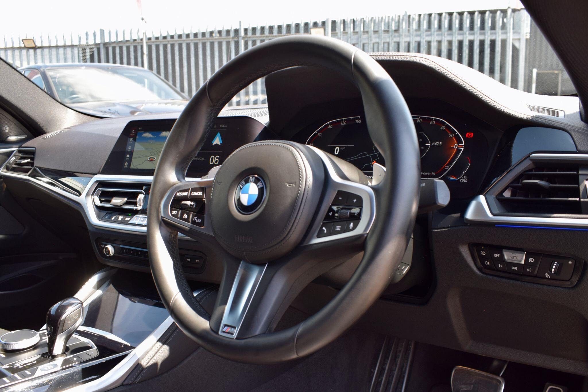 BMW 4 Series view 14