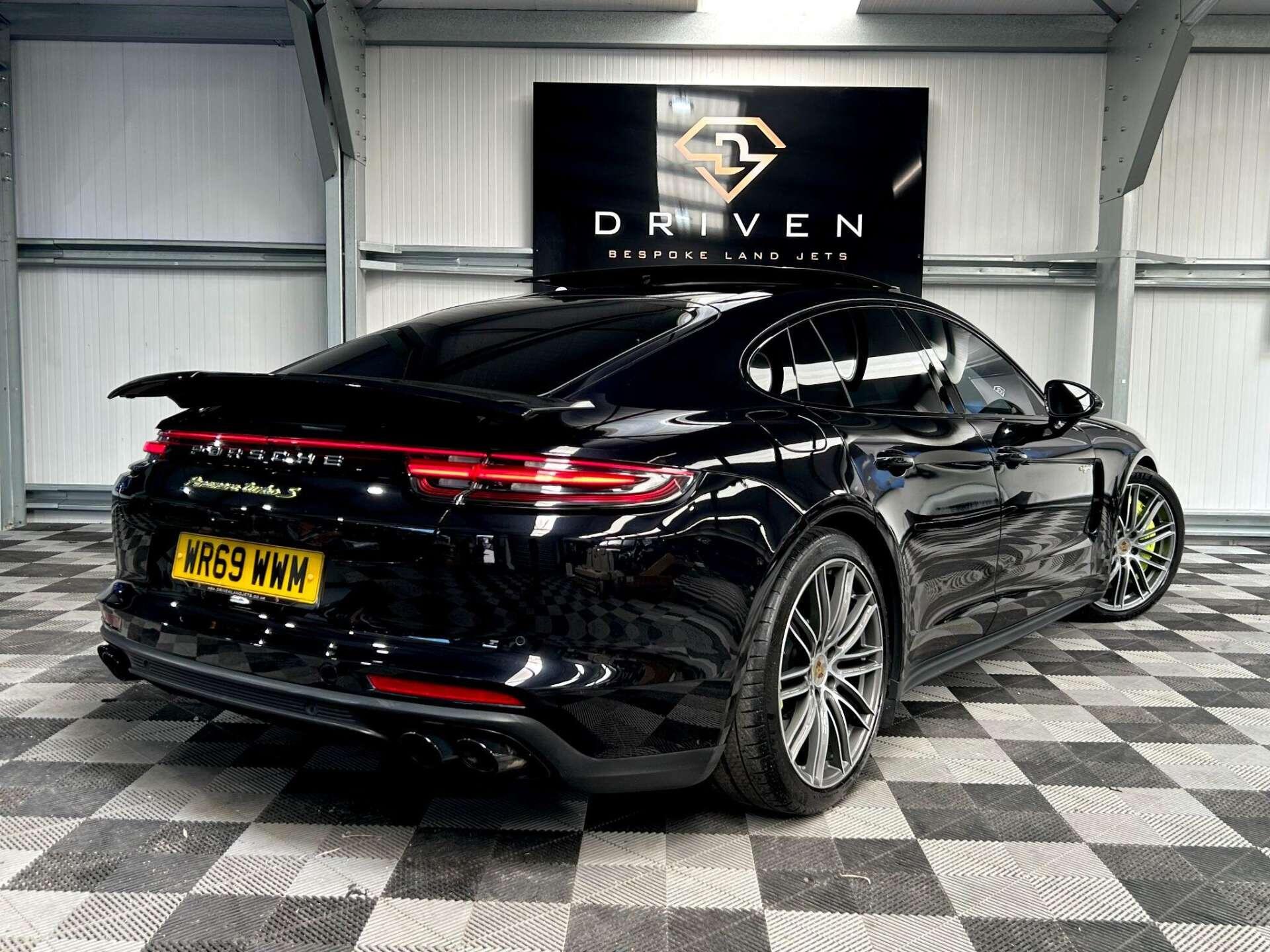 Porsche Panamera view 12