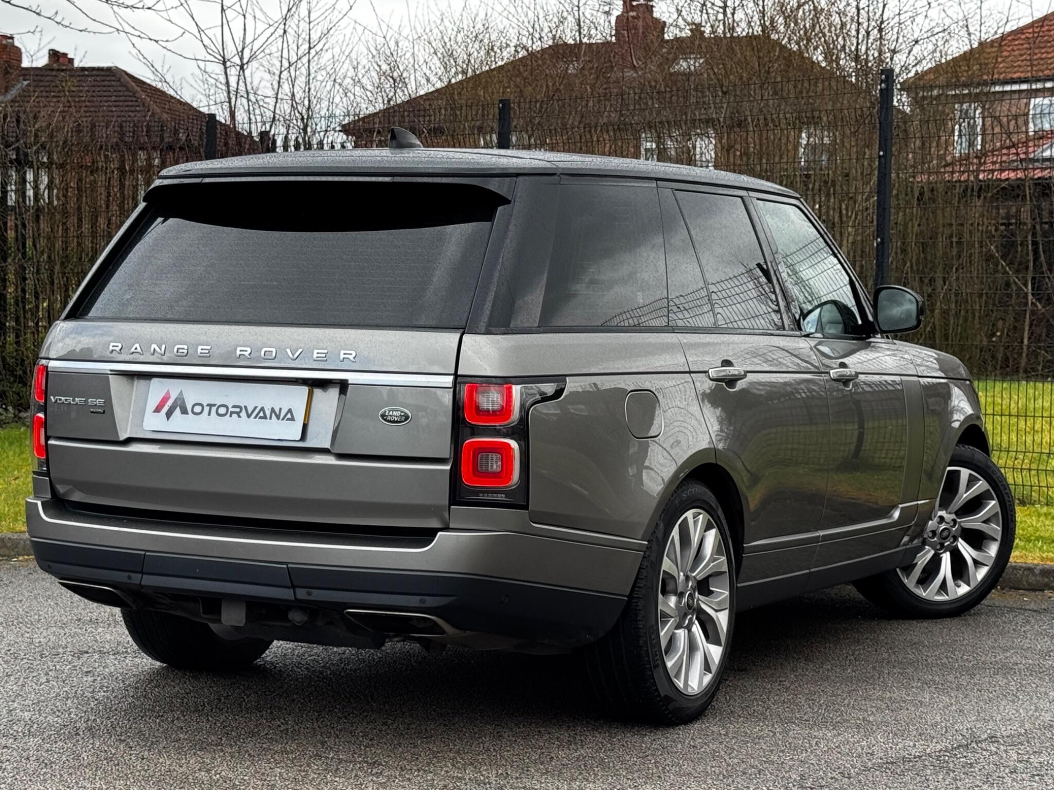 Land Rover Range Rover view 16