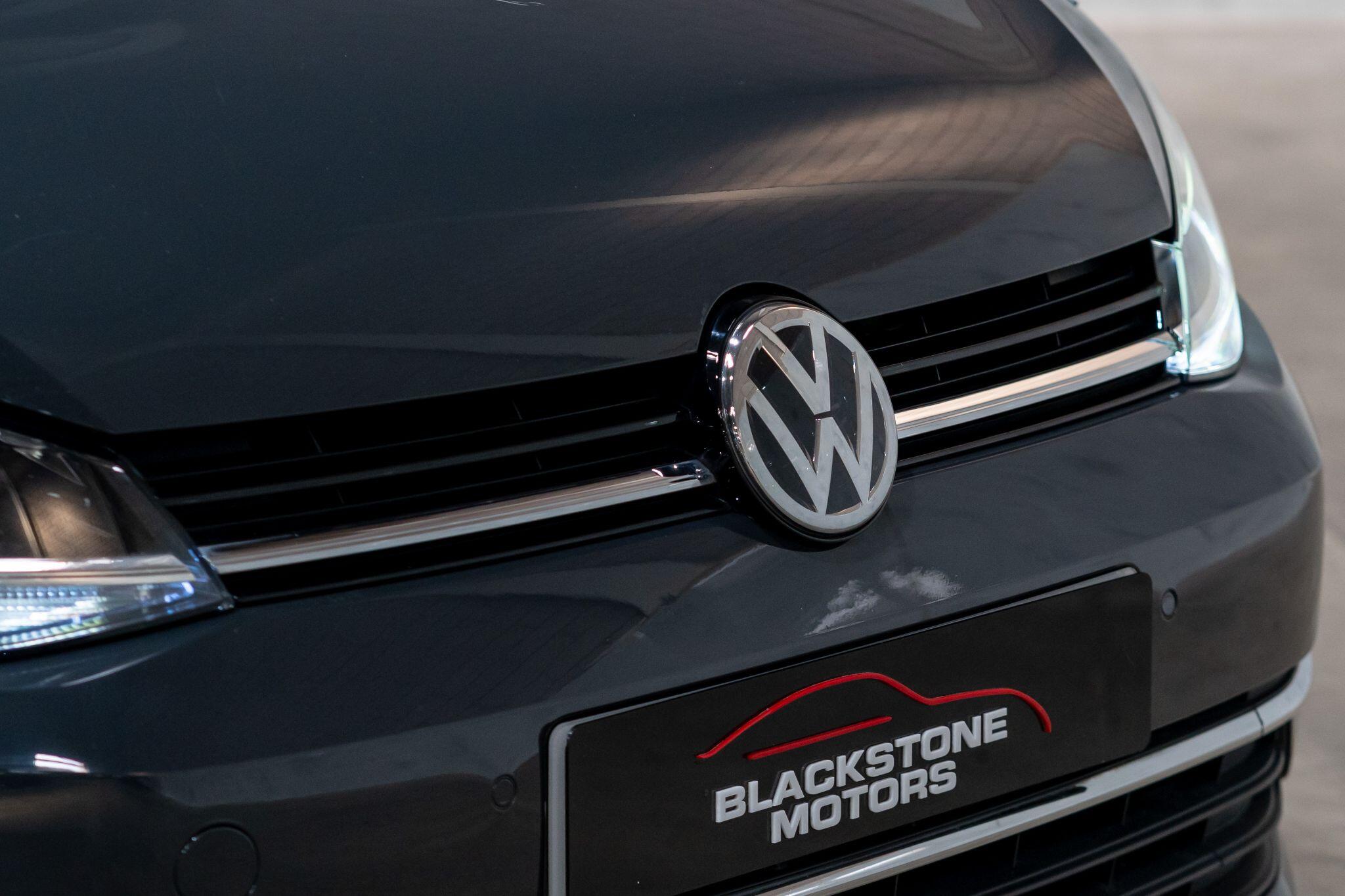 Volkswagen Golf view 31