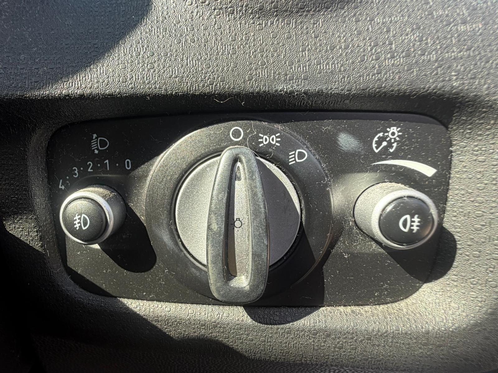 Ford Fiesta view 19